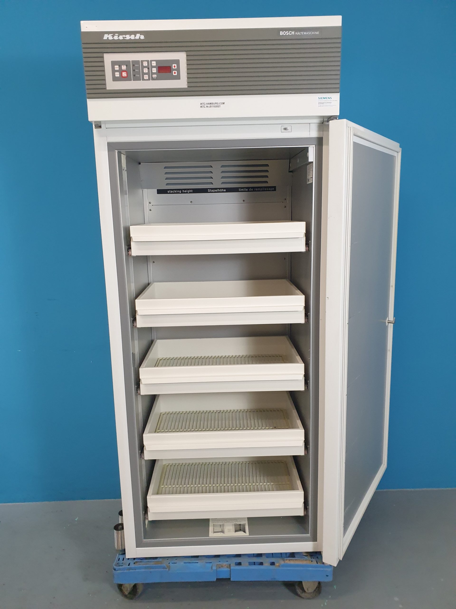 KIRSCH FROSTER BL-520 // BL520 Blutkonserven-Kühlschrank — image 1 of 2