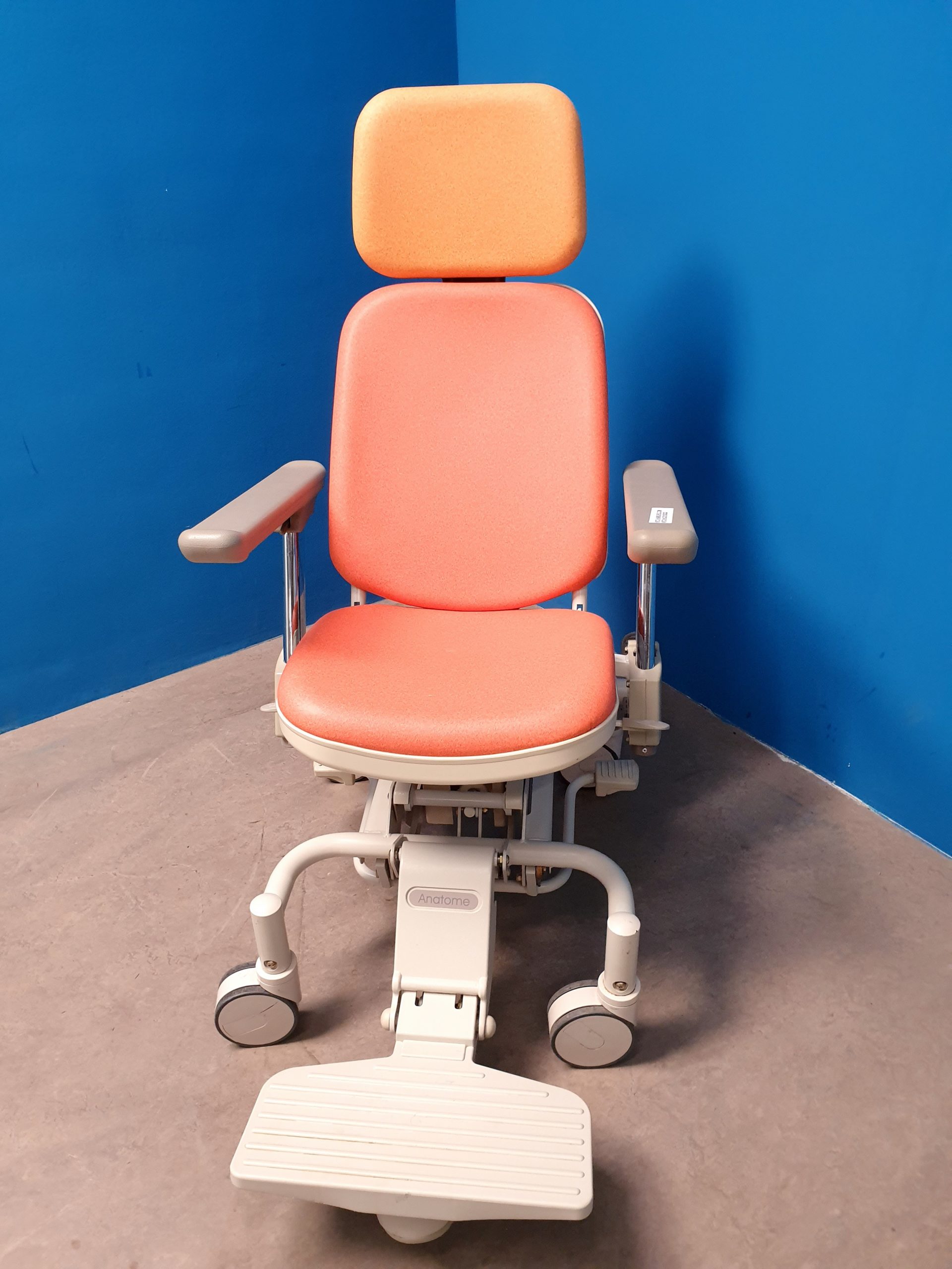 HILL ROM ANATOME Pflegesessel – Patientenstuhl — image 1 of 4