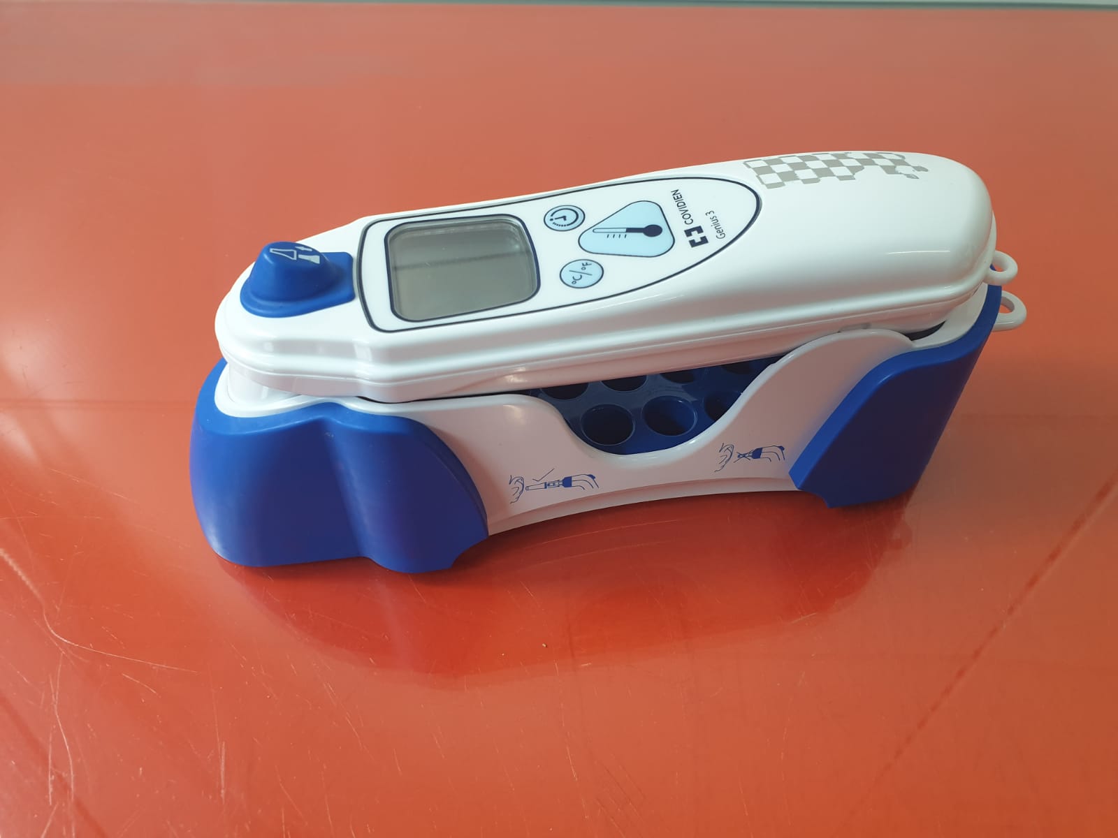 Covidien Genius 3 // Genius3 // Thermometer — image 1 of 6