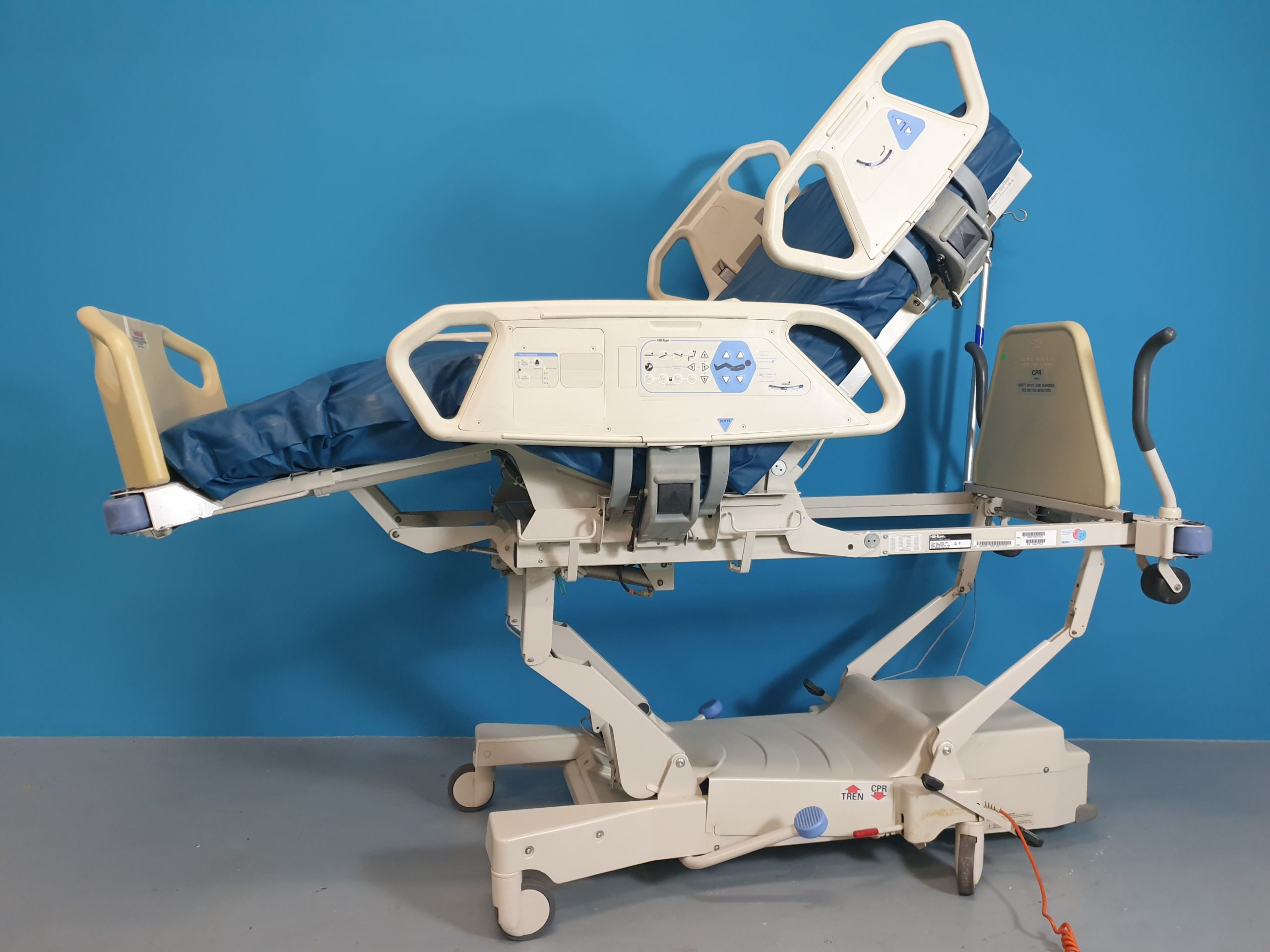Hill-Rom Totalcare 1900 Klinikbett Pflegebett Intensivpflege Intensive Care Bed thumbnail 7