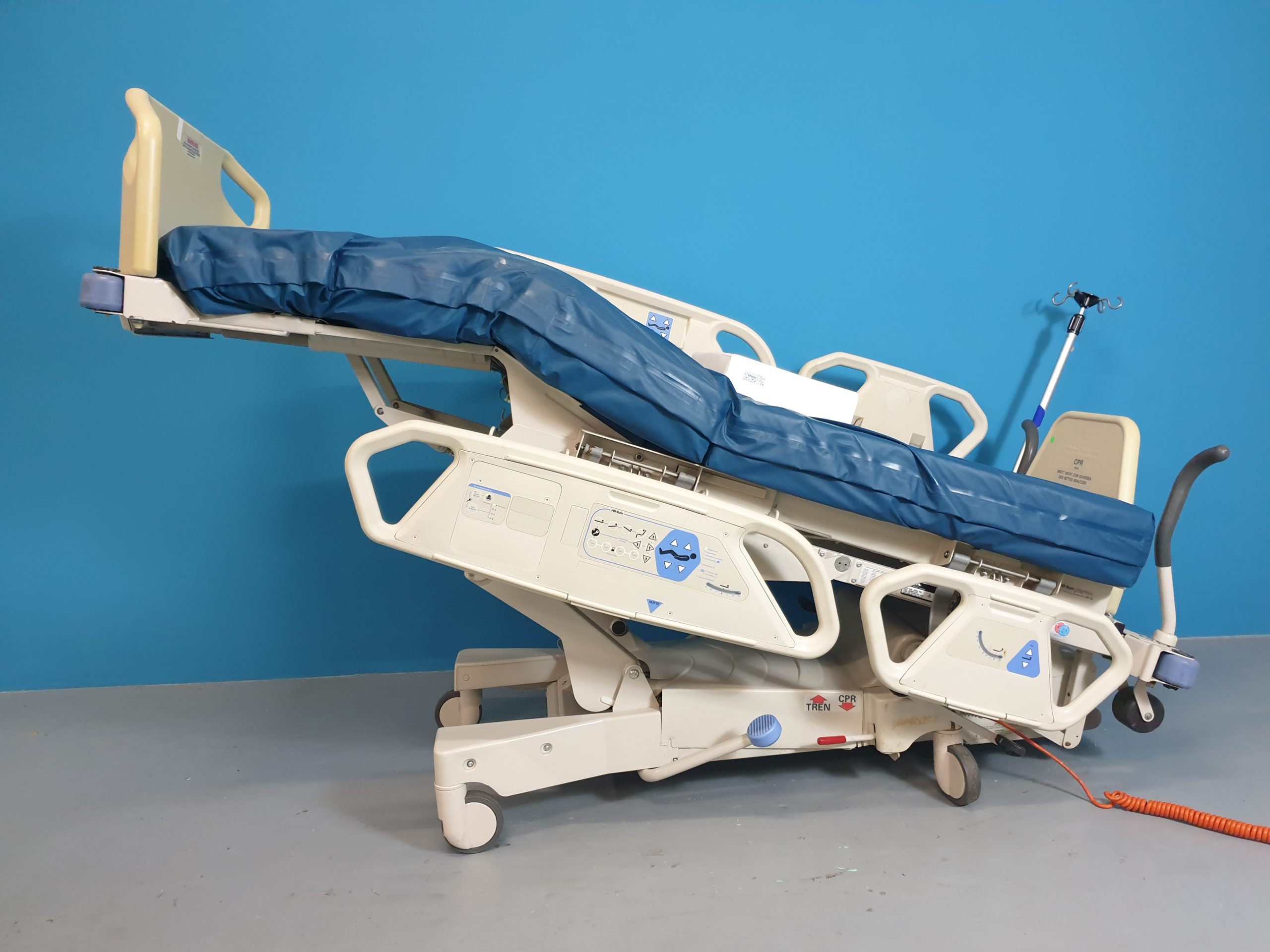 Hill-Rom Totalcare 1900 Klinikbett Pflegebett Intensivpflege Intensive Care Bed thumbnail 12