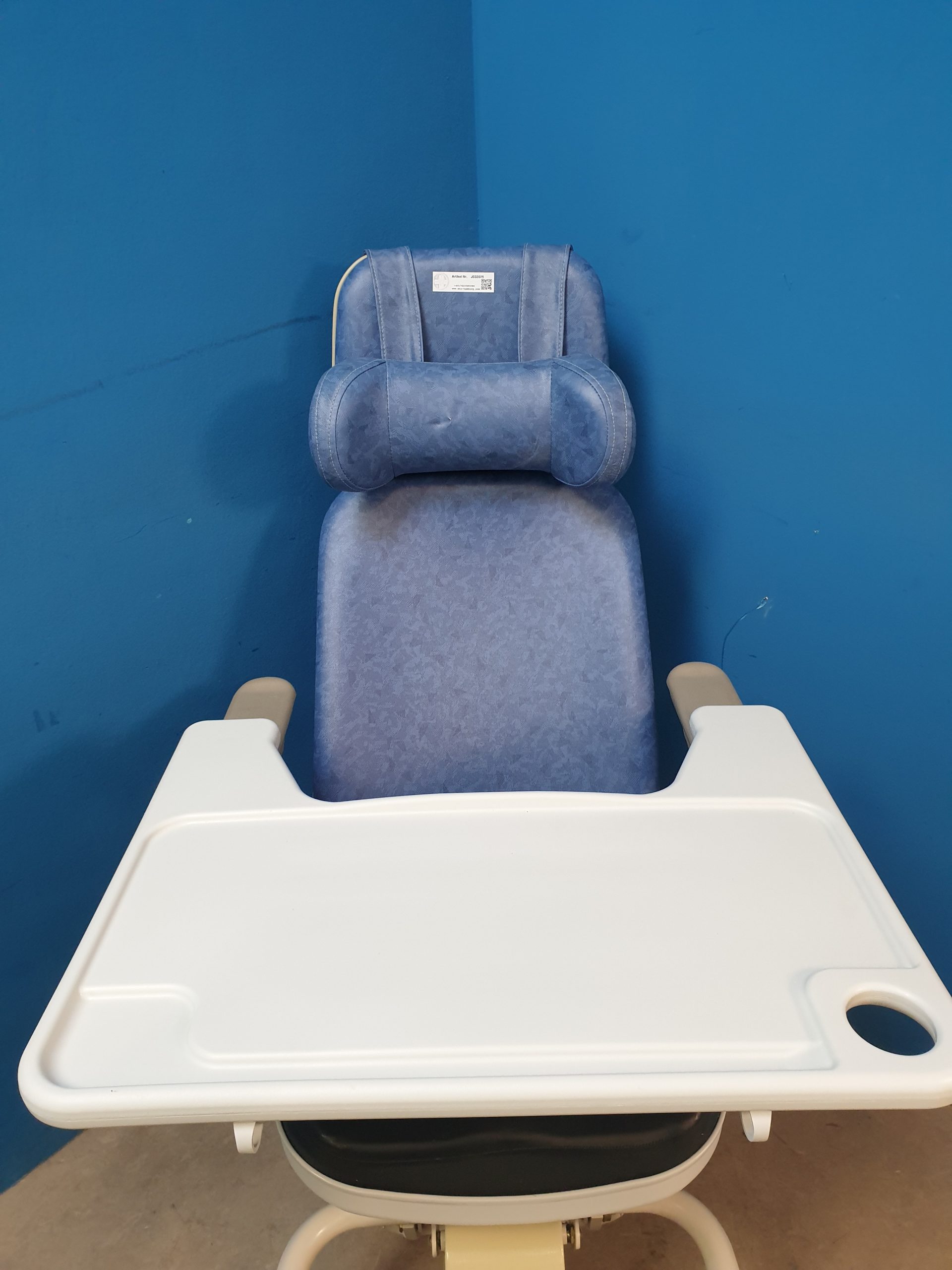 HILL-ROM Anatome SM 647B – SM647B – Pflegesessel, Patientenstuhl Fahrbar thumbnail 7