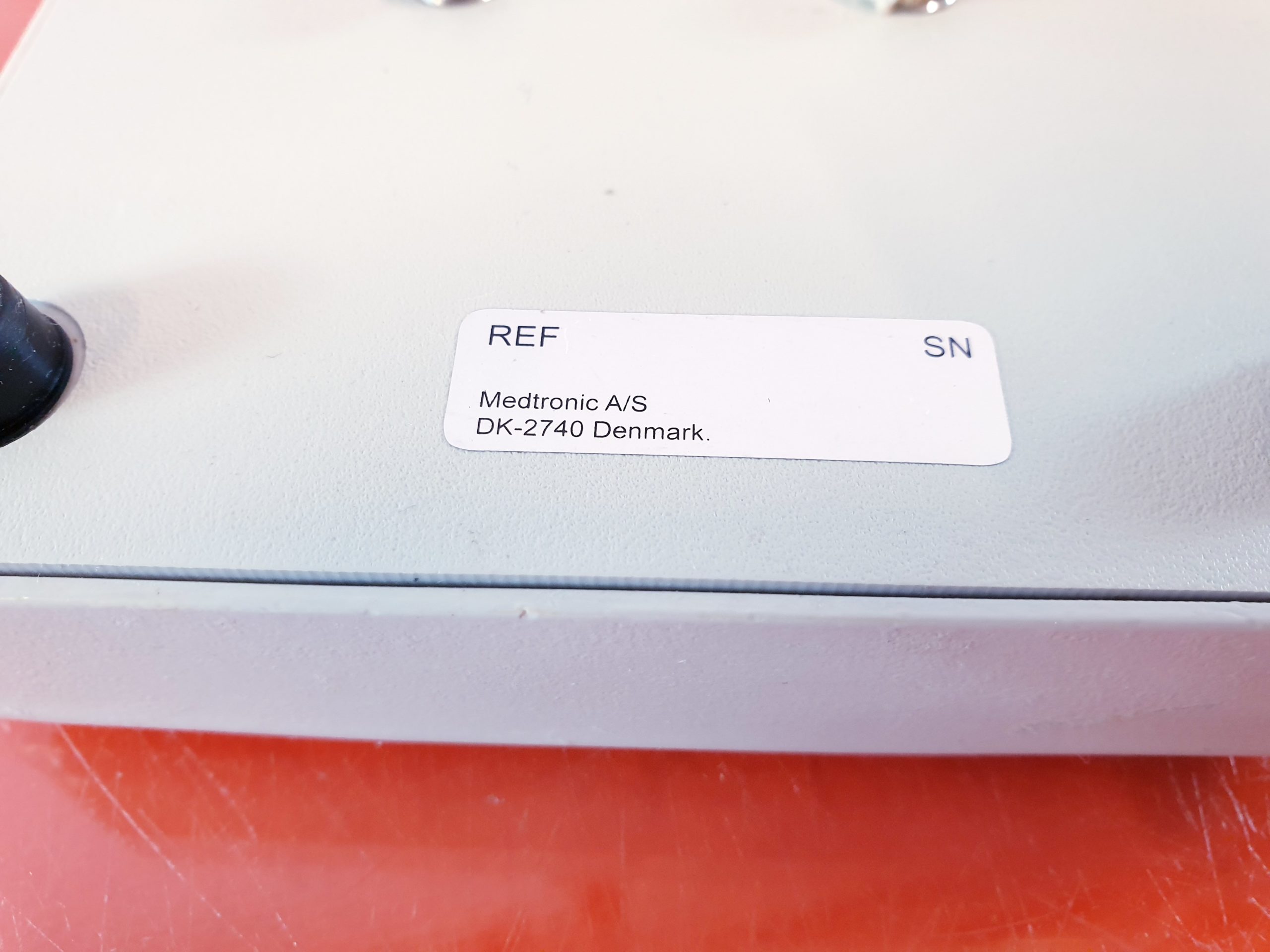 MEDTRONIC ELEKTRODENBOX FÜR EEG MIT VERBINDUNGSKABEL thumbnail 3