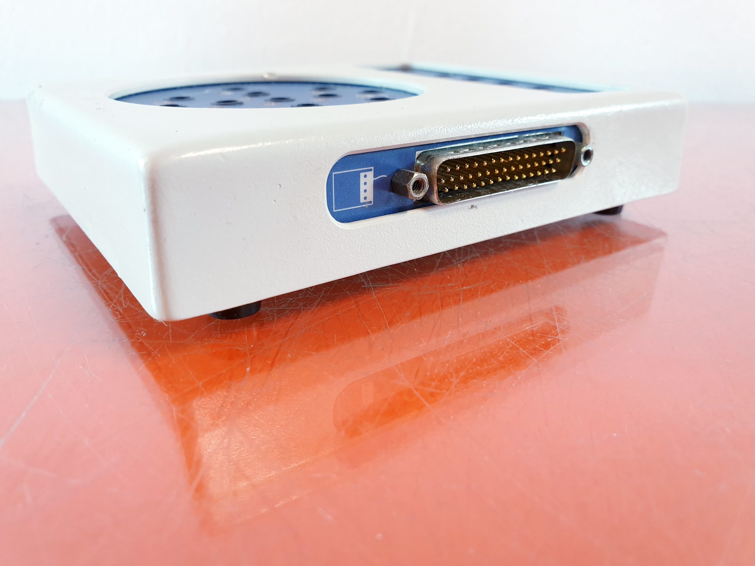 MEDTRONIC ELEKTRODENBOX FÜR EEG MIT VERBINDUNGSKABEL thumbnail 5