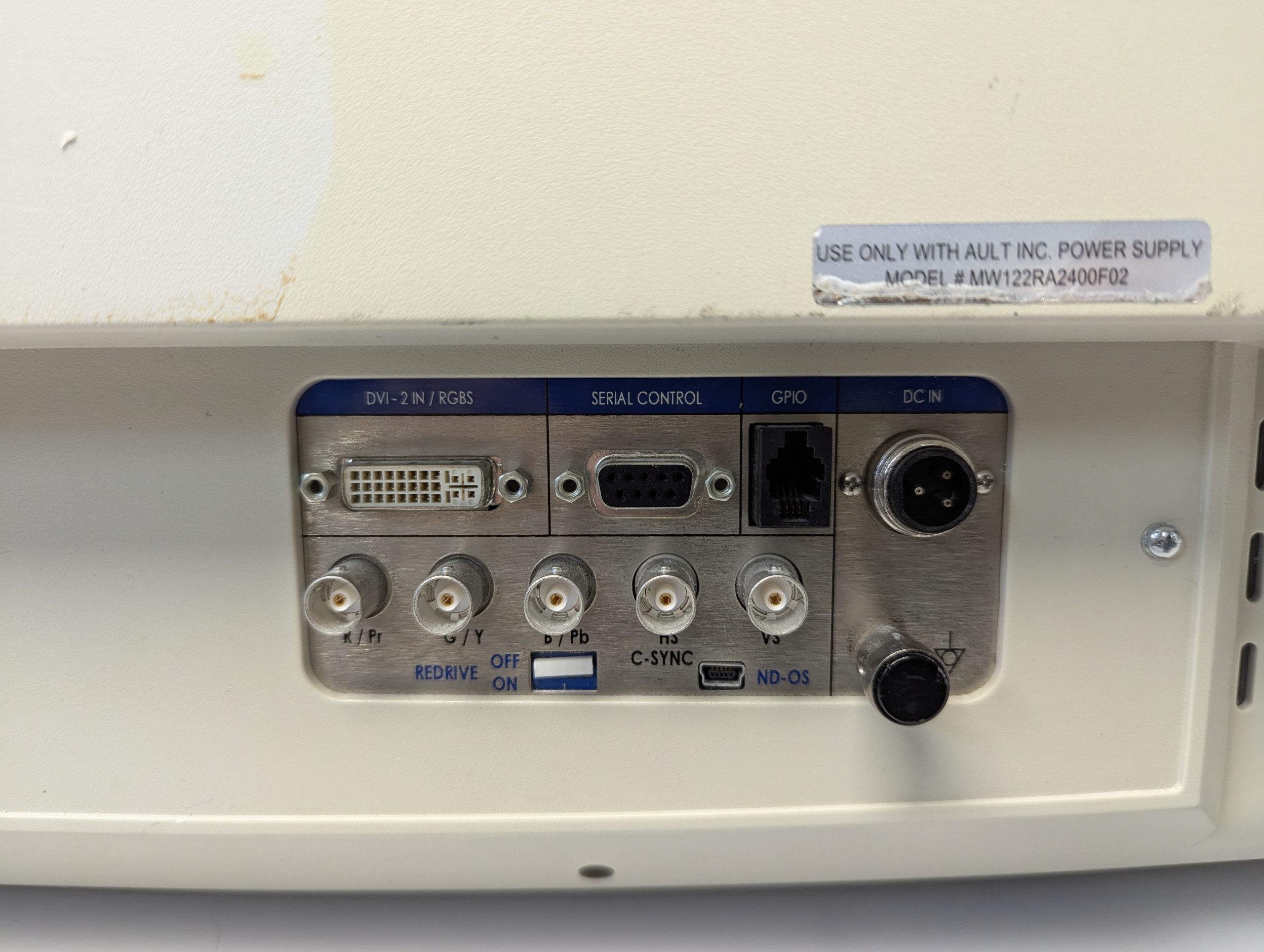 NDS Radiance SC-WU26-A1511 26 FHD Surgical Display Monitor – DEFEKT -Ohne Netzteil thumbnail 9