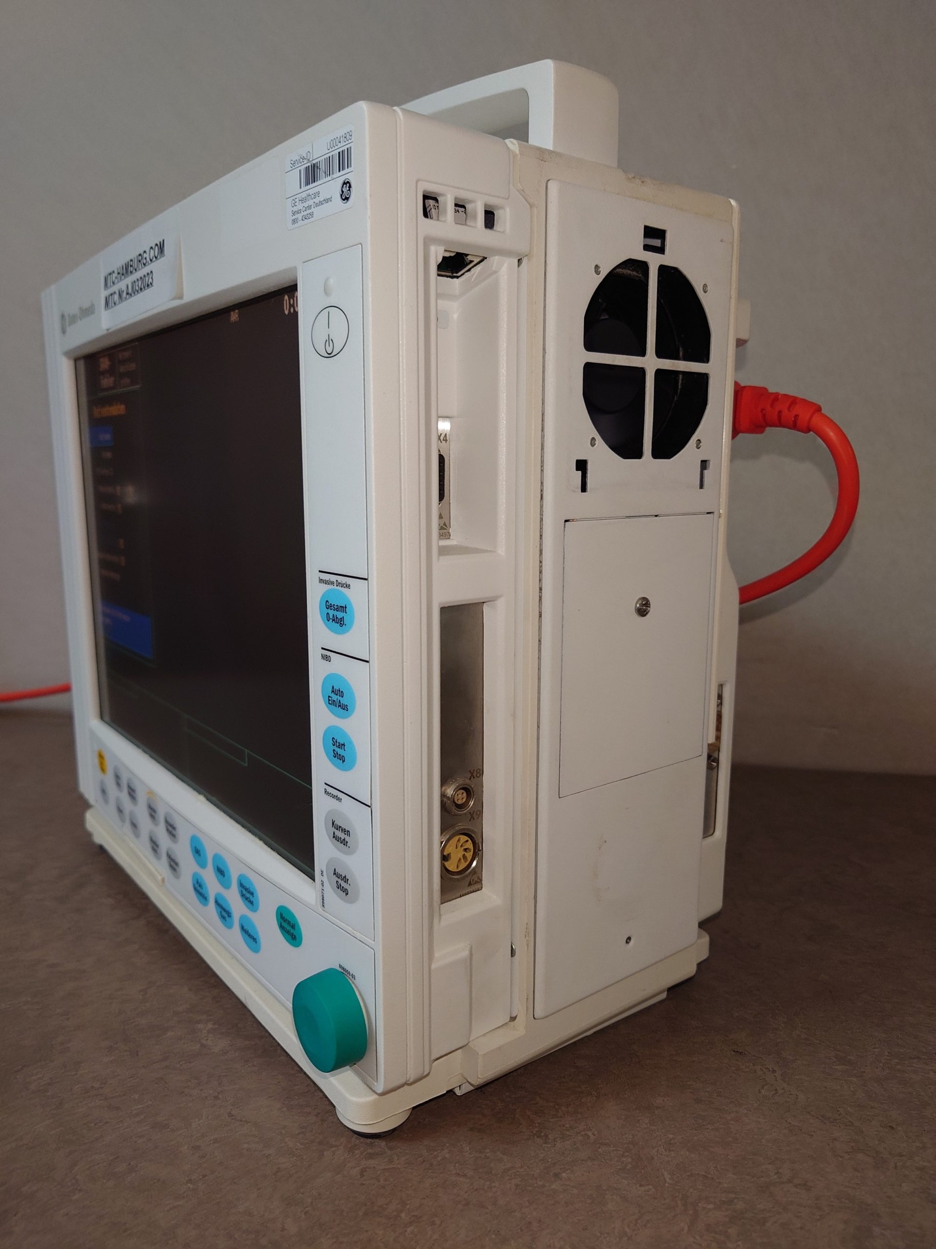 GE Datex Ohmeda f -CM1-04 F-CMC1-04 Monitor — image 1 of 5