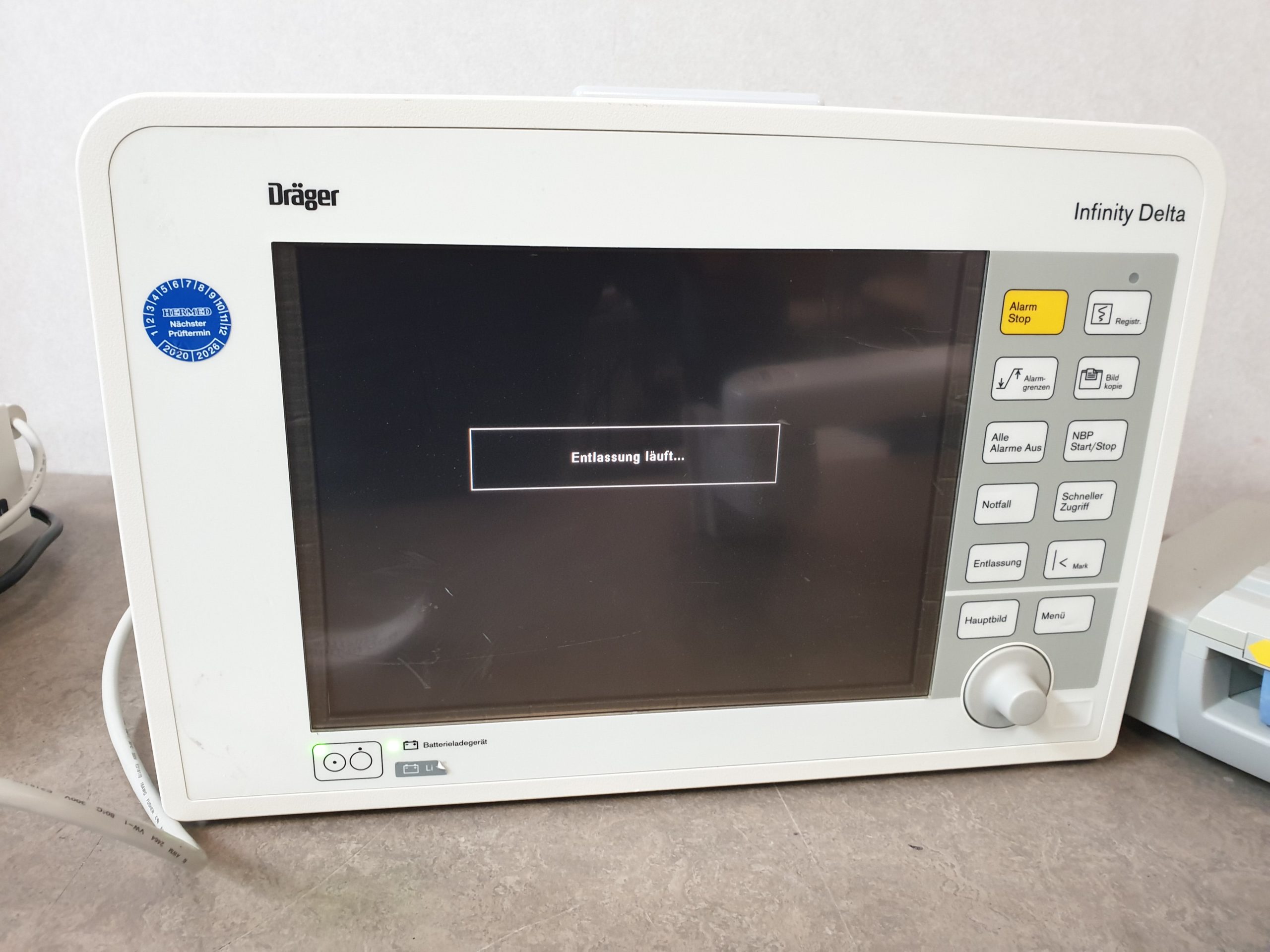 Draeger Dräger Infinity Delta Patientenmonitor mit Zubehör — thumbnail 8