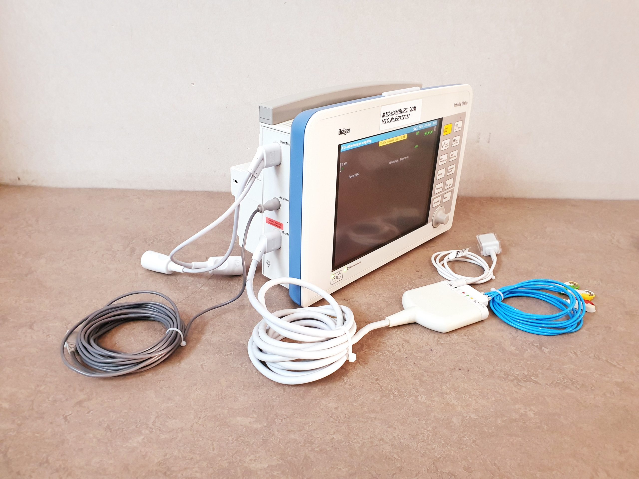 Dräger Infinity Delta Patientenmonitor mit Zubehör thumbnail 2