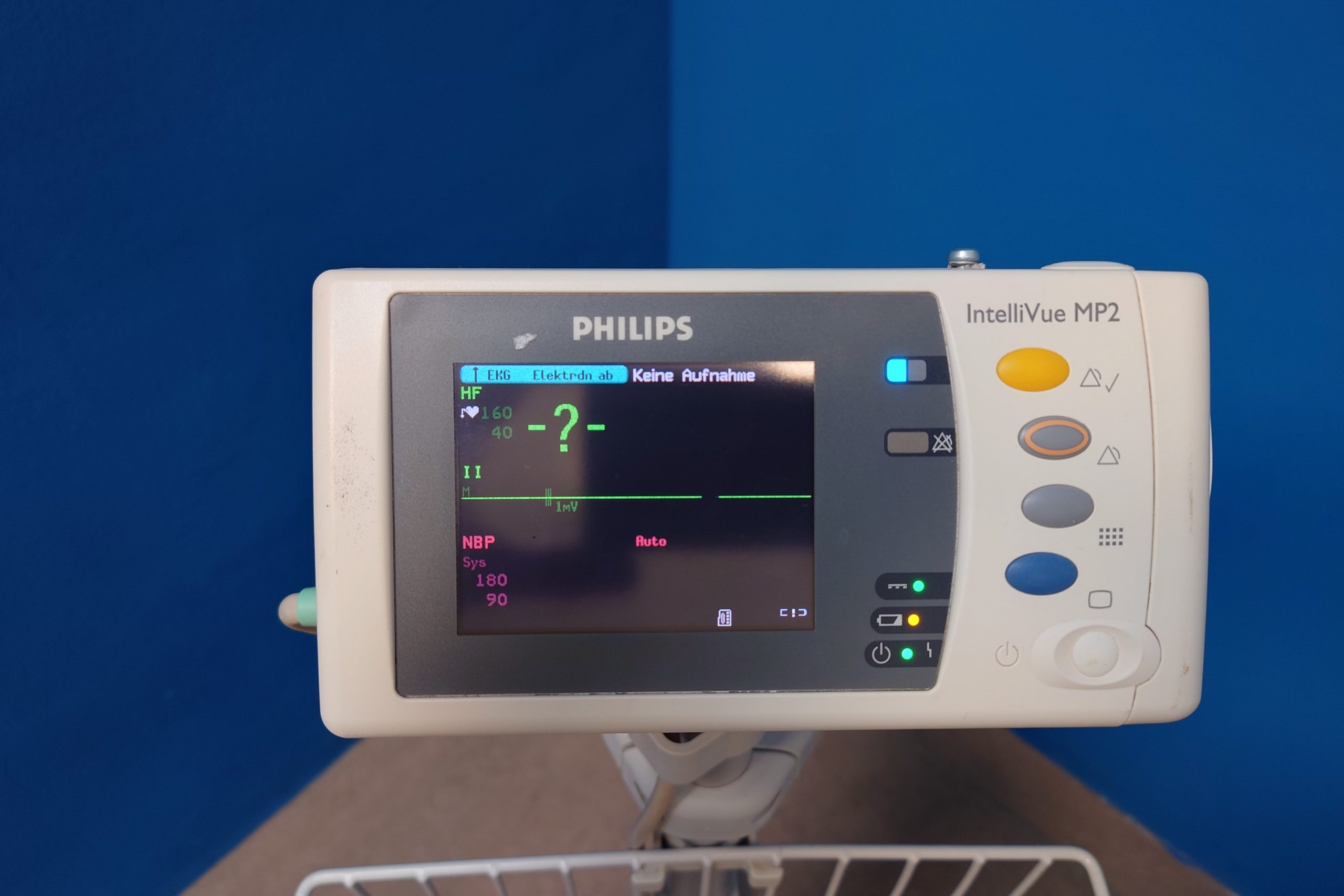 Philips IntelliVue MP2 auf Gestell Rollbar – Überwachungsmonitor thumbnail 2