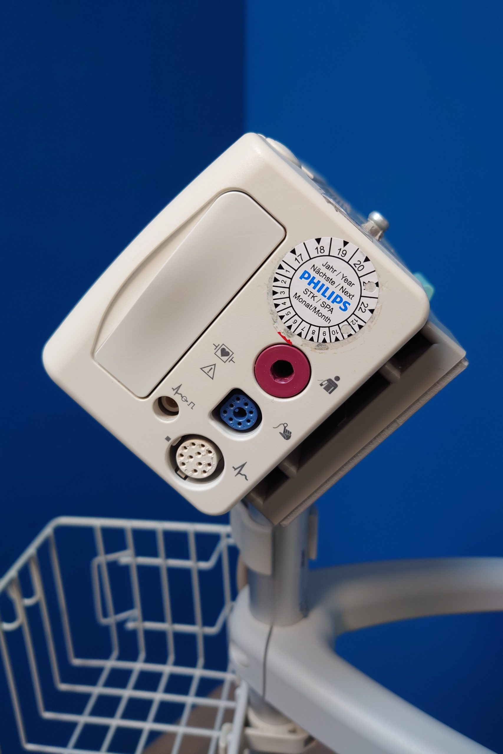 Philips IntelliVue MP2 auf Gestell Rollbar – Überwachungsmonitor thumbnail 3