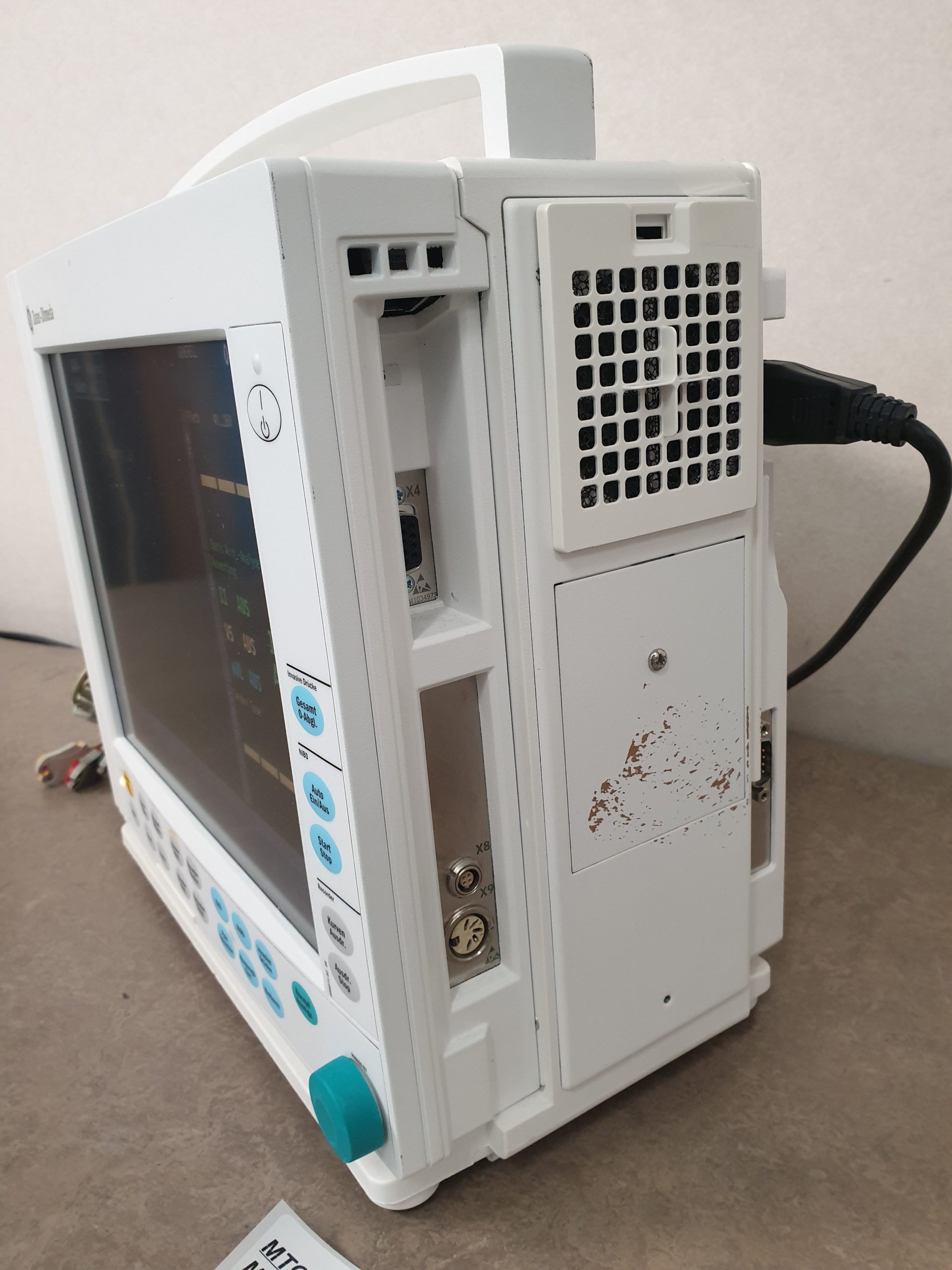 GE HEALTHCARE Datex Ohmeda Monitor F-CM1-04 – // F-CMC1-04 + Modul E-PSMP-00 + M-CAiOV Spirometrie Modul – — image 1 of 6