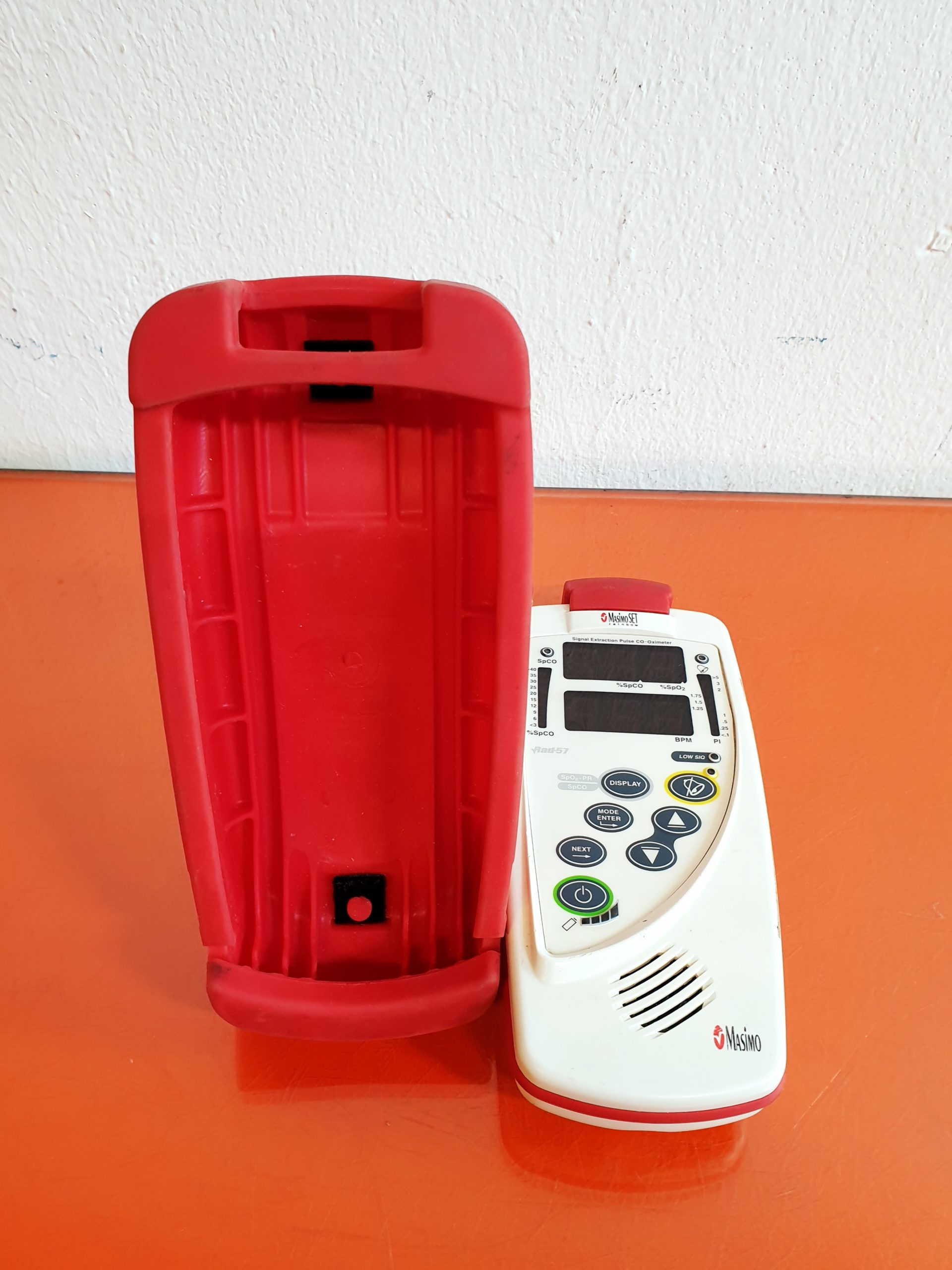 Masimo Rad-57 // RAD 57 Pulsoximeter thumbnail 8