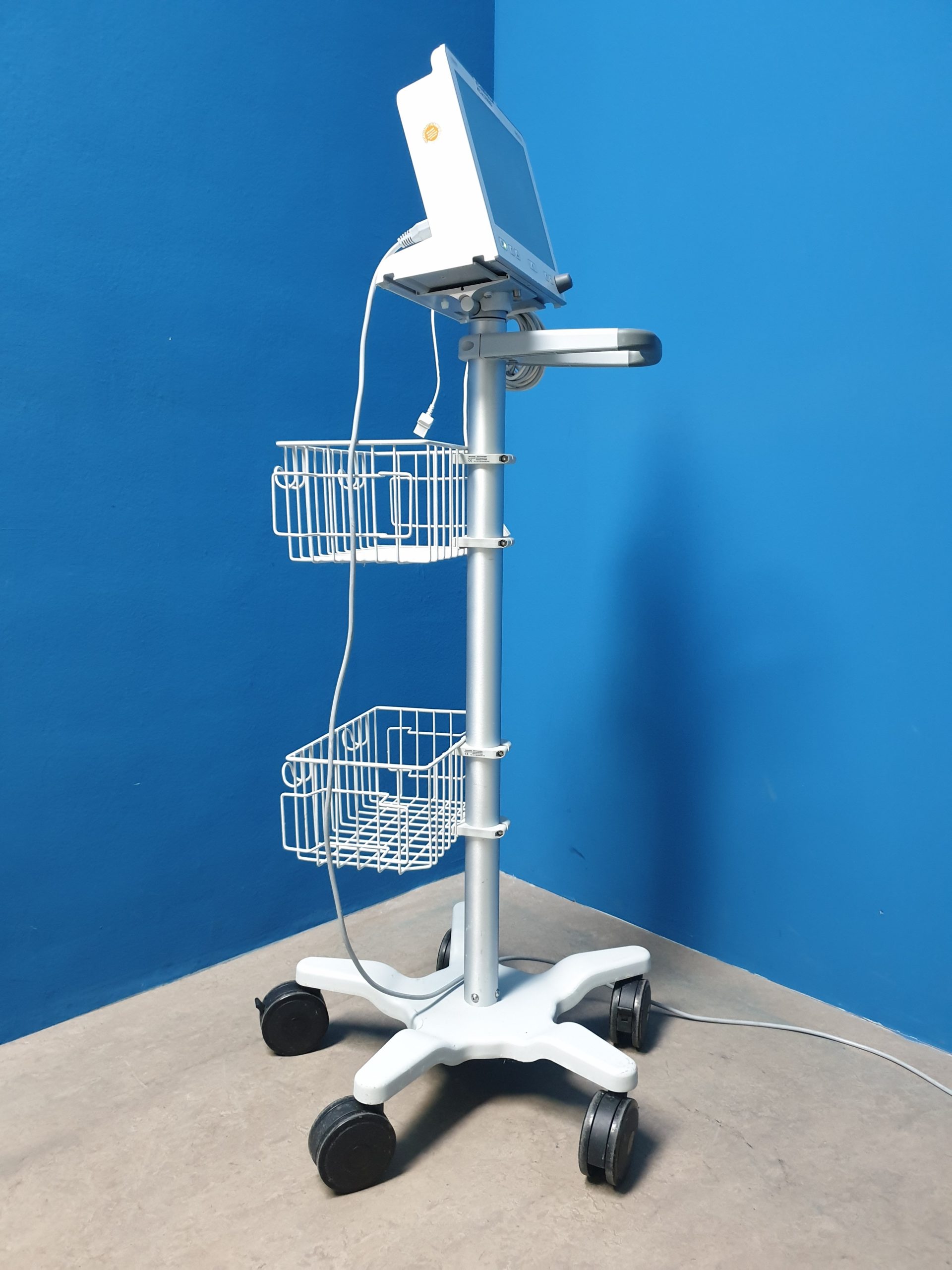 Pulsion Picco2 Picco 2 SW: V3.1.0.8 A Patientenmonitor // Überwachungsmonitor Fahrbar – Auf fahrbarem Gestell — image 1 of 5