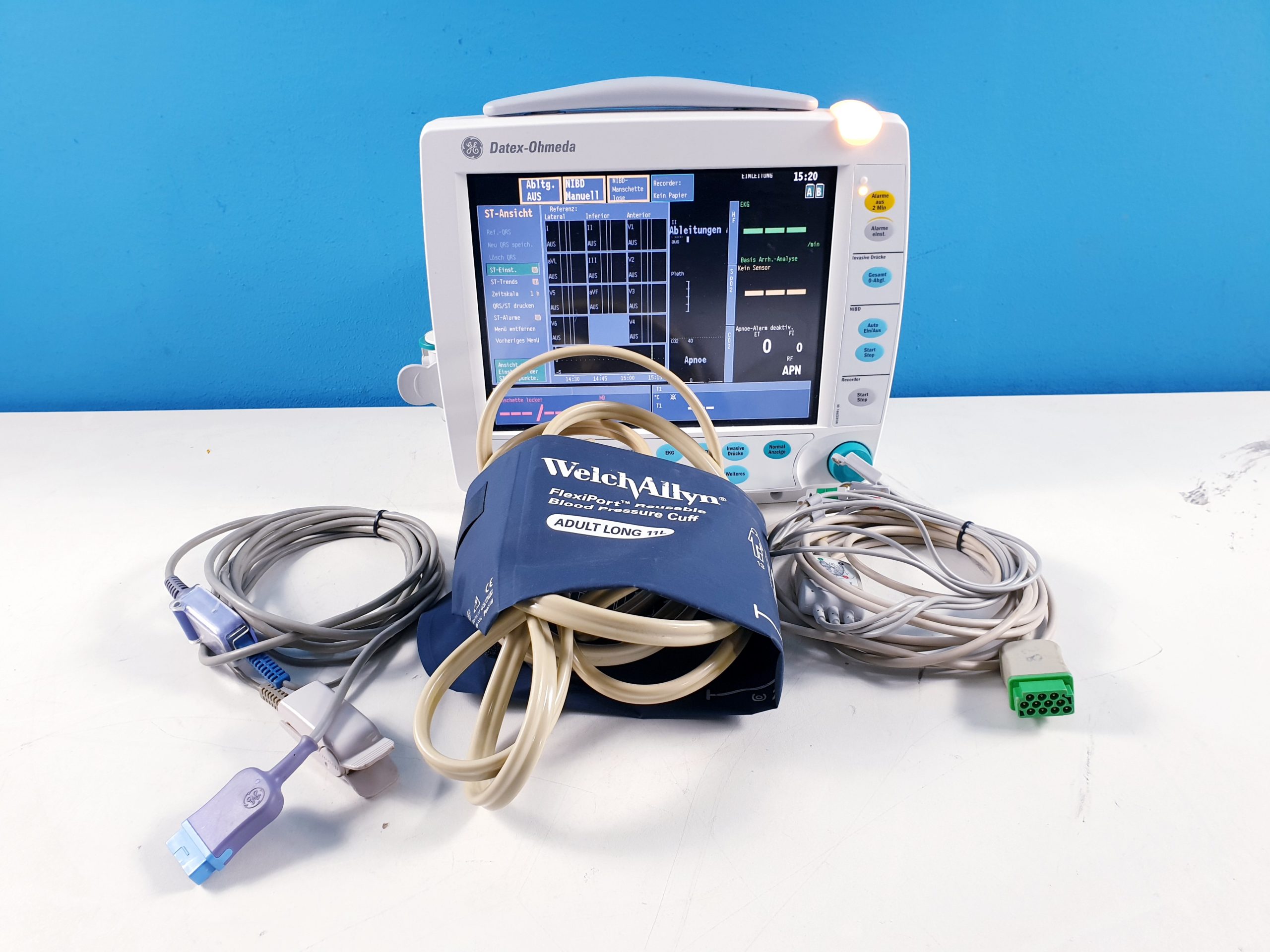 Datex-Ohmeda Cardiocap S/5 FM Patientenmonitor Überwachungsmonitor mit Zubehör — image 1 of 8