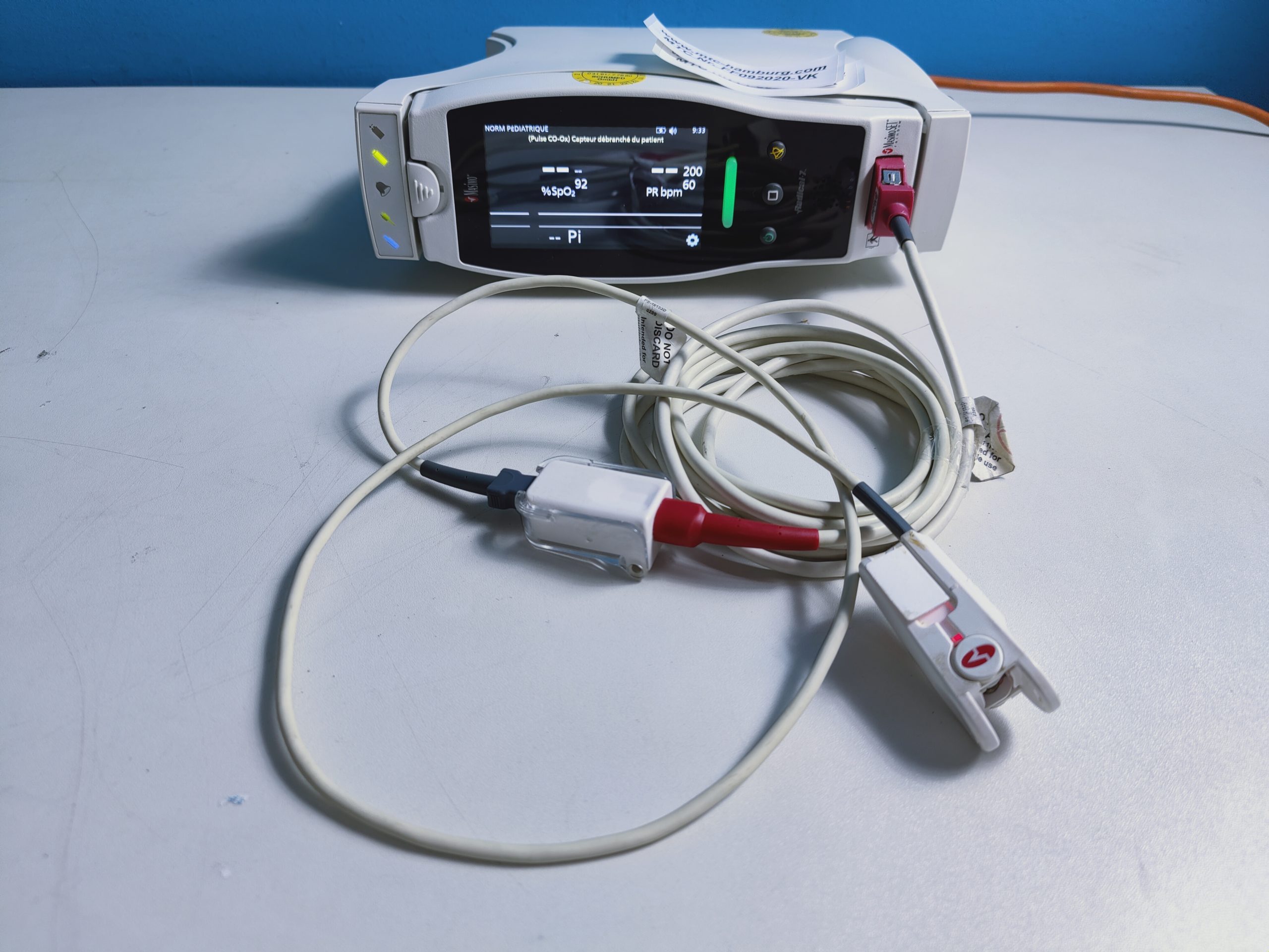 Masimo Radical 7 // Radical-7 SpO2 Monitor mit Sensor — image 1 of 3
