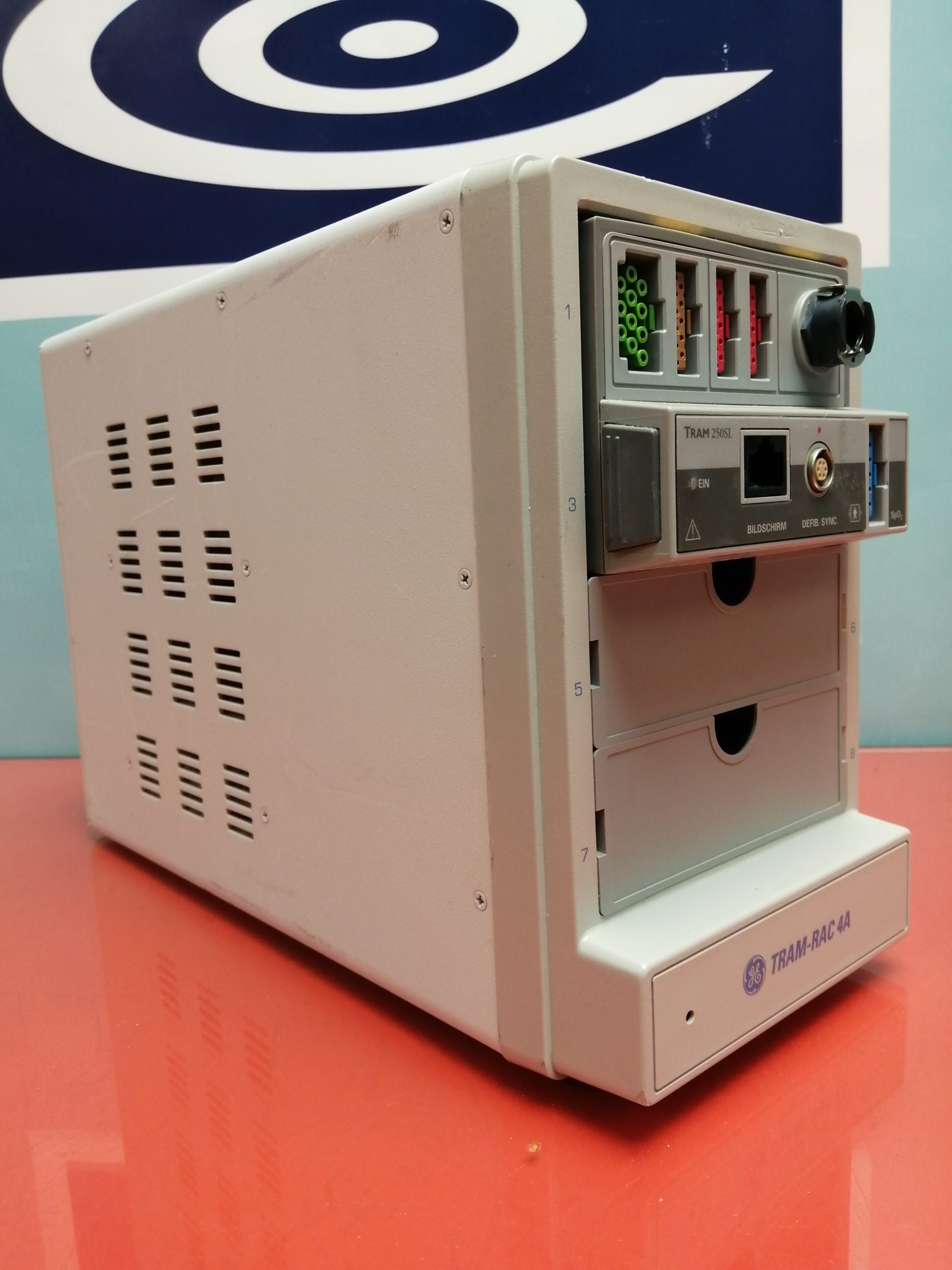 GE Tram-RAC 4a Modul Rack + Tram 250SL EKG SpO2 Temp BD BD , … thumbnail 3