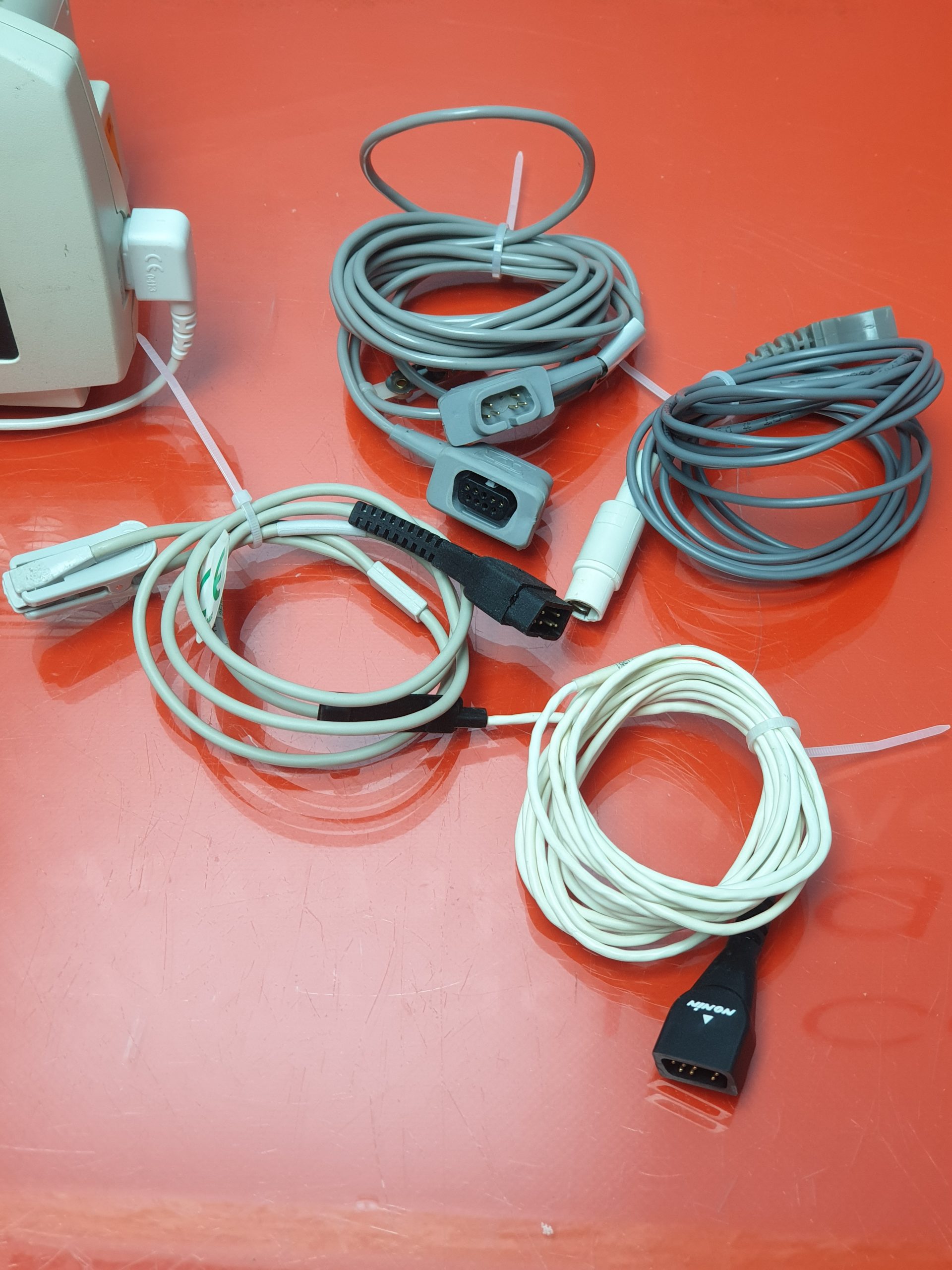 Criticare 504DX Oximeter // Oxymeter mit Fingersensor und Netzteil thumbnail 2