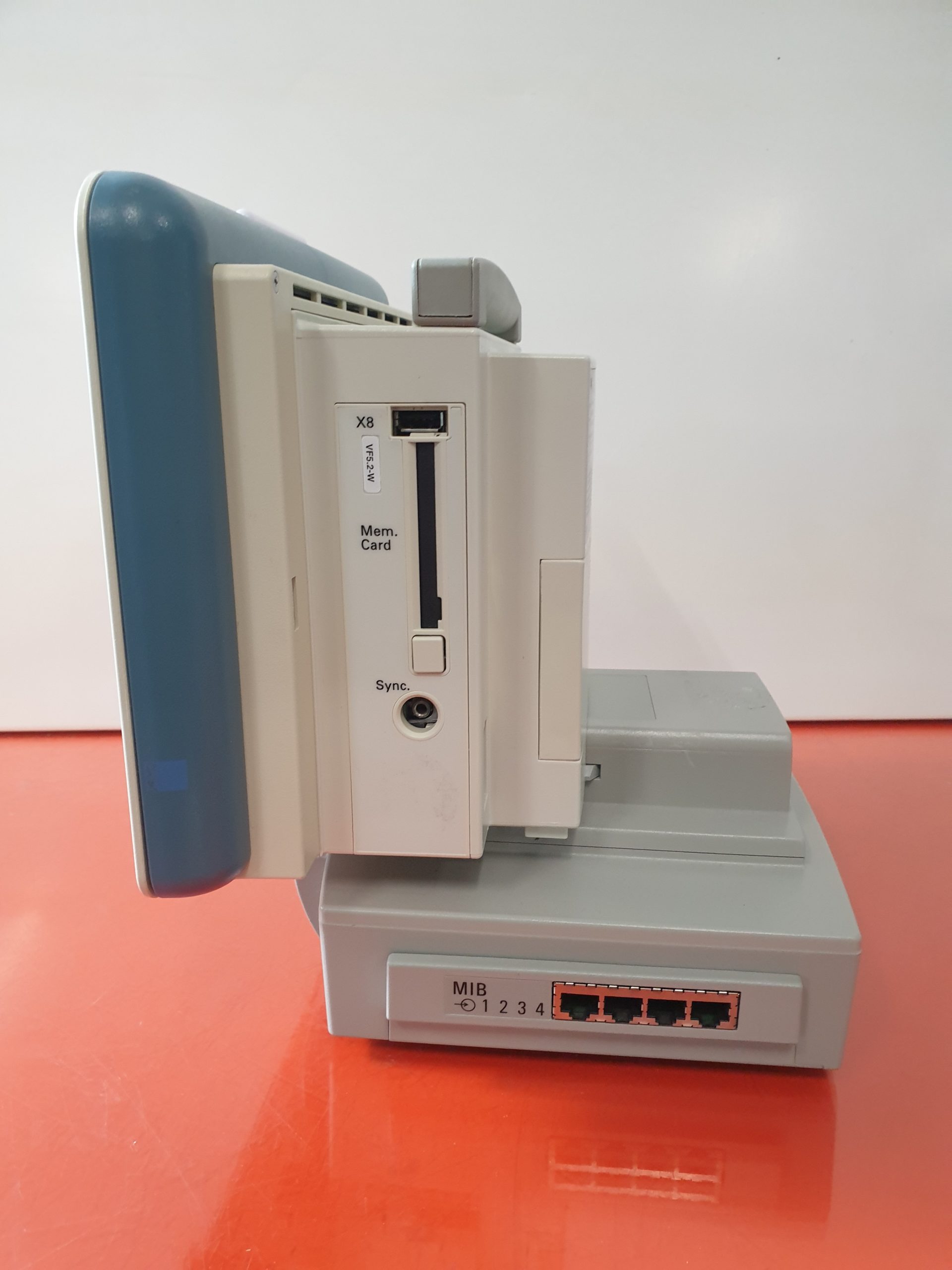 Dräger infinity Gamma Patientenmonitor mit Dockingstation und Netzteil thumbnail 4