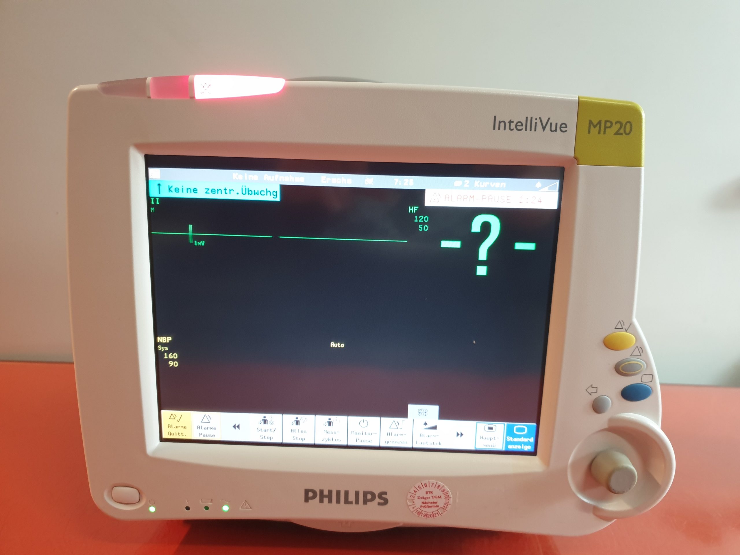 Philips IntelliVue MP20 // MP 20 Patientenmonitor EKG SpO2 NiBp . mit M3001A Modul — image 1 of 7
