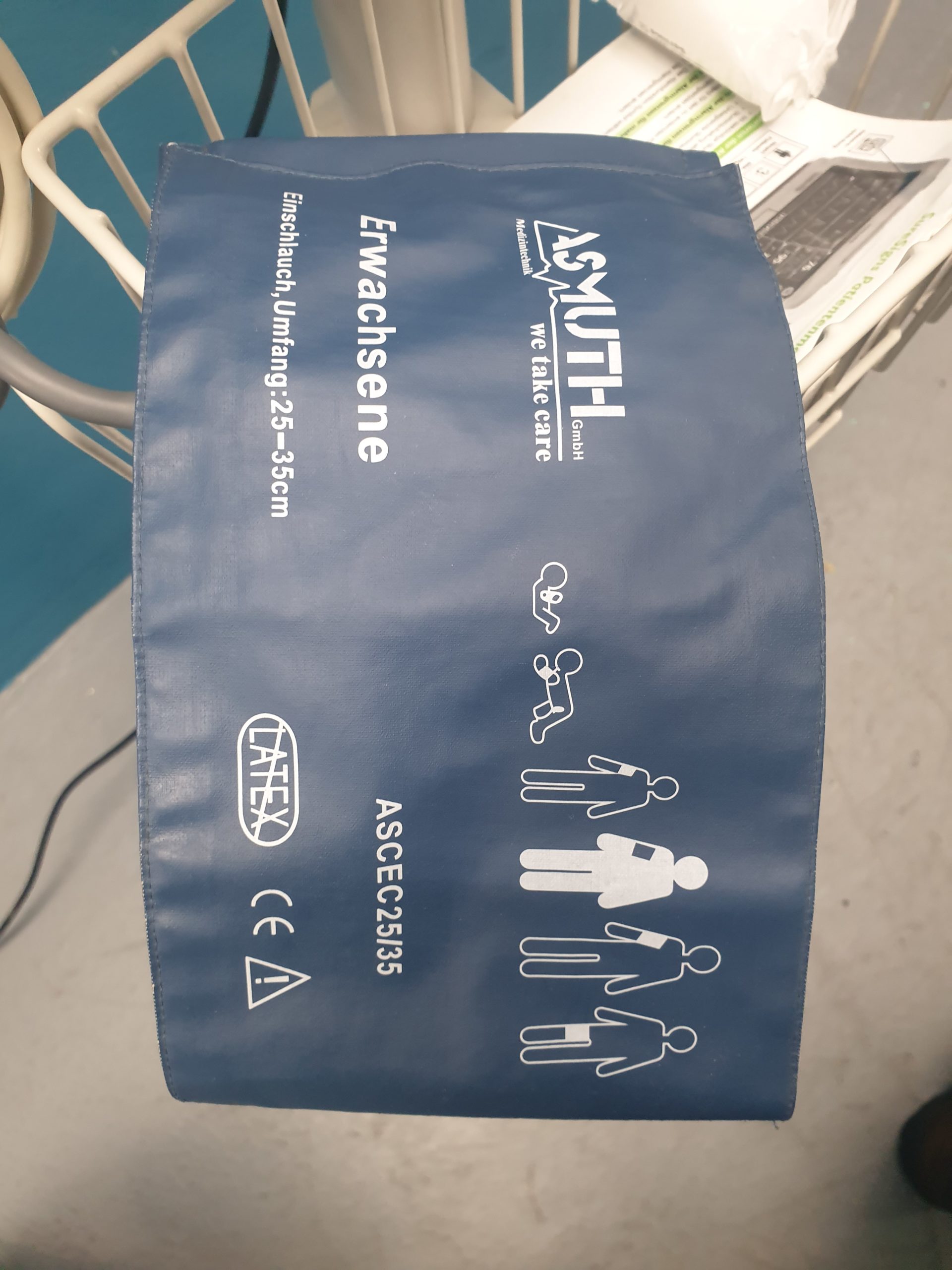 Philips SureSigns VM6 NIBP SpO2, EkG, Temp, …. Fahrbar thumbnail 4