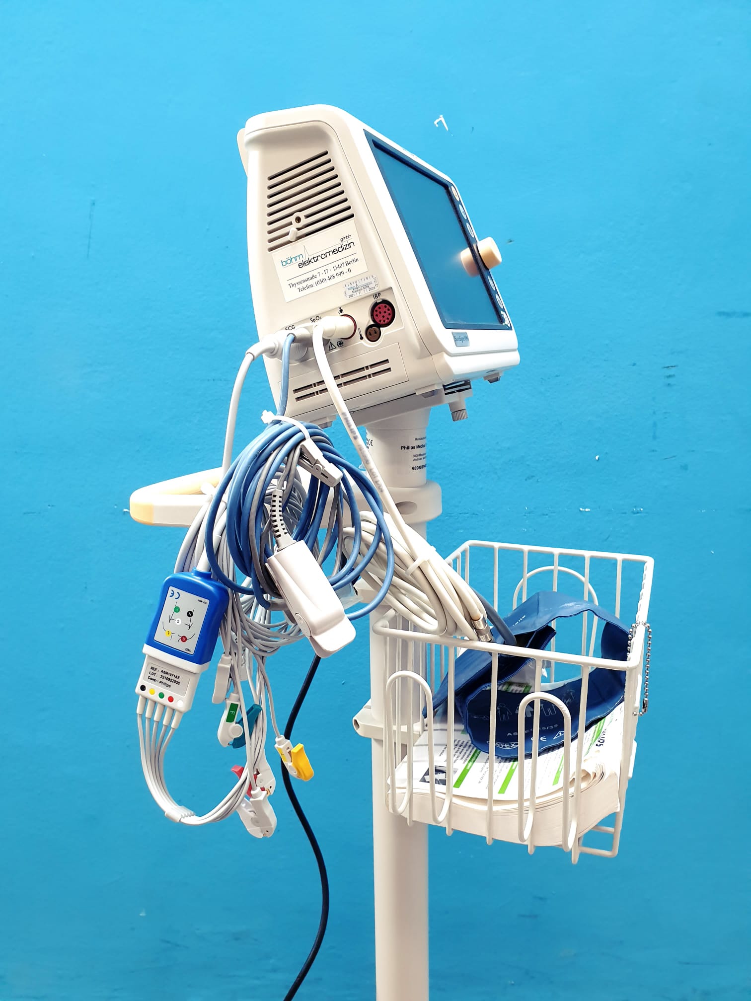 Philips SureSigns VM6 NIBP SpO2, EkG, Temp, …. Fahrbar thumbnail 6
