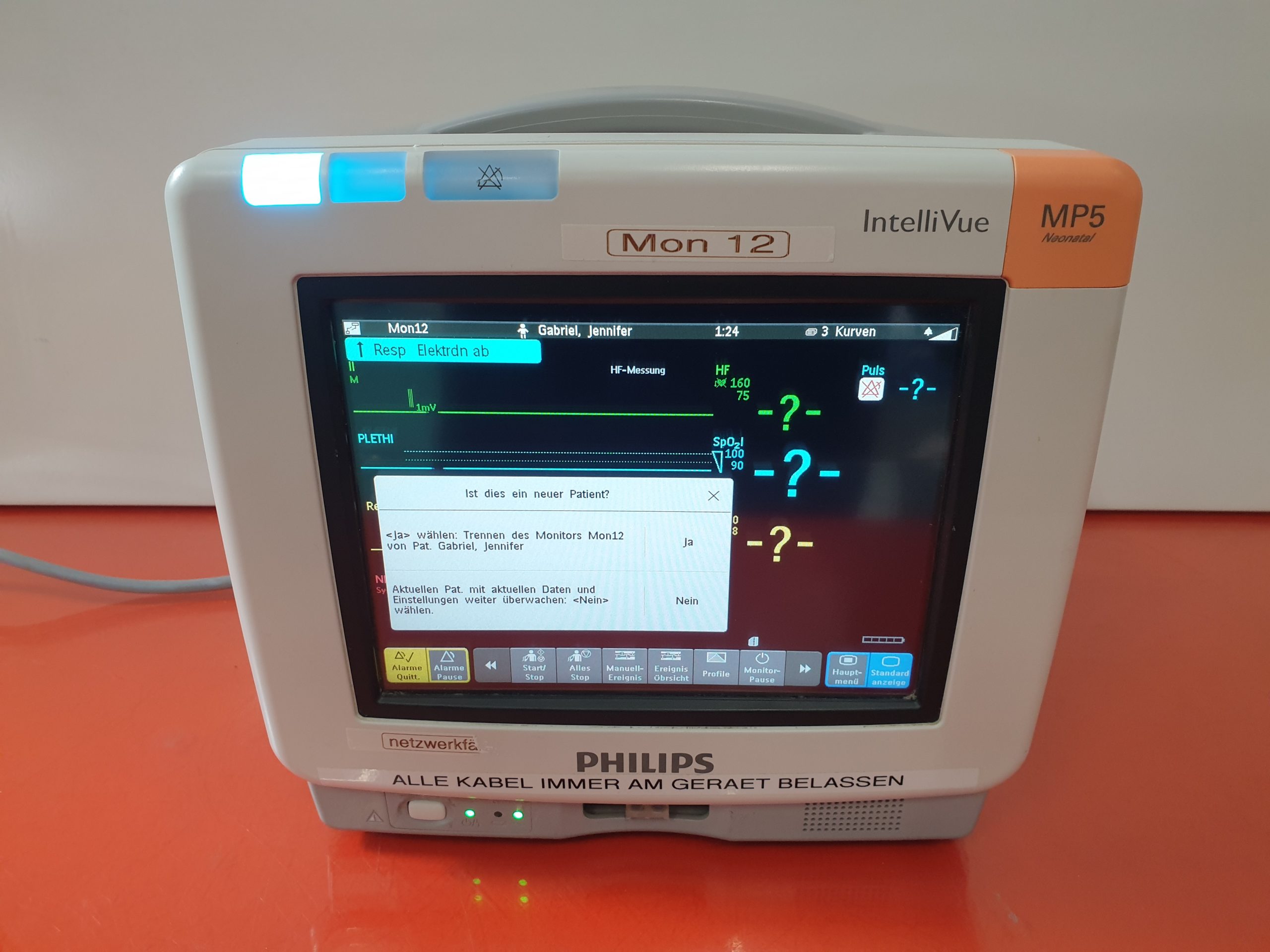 Philips IntelliVue MP5 // MP 5 Patientenmonitor – Überwachungsmonitor — image 1 of 9