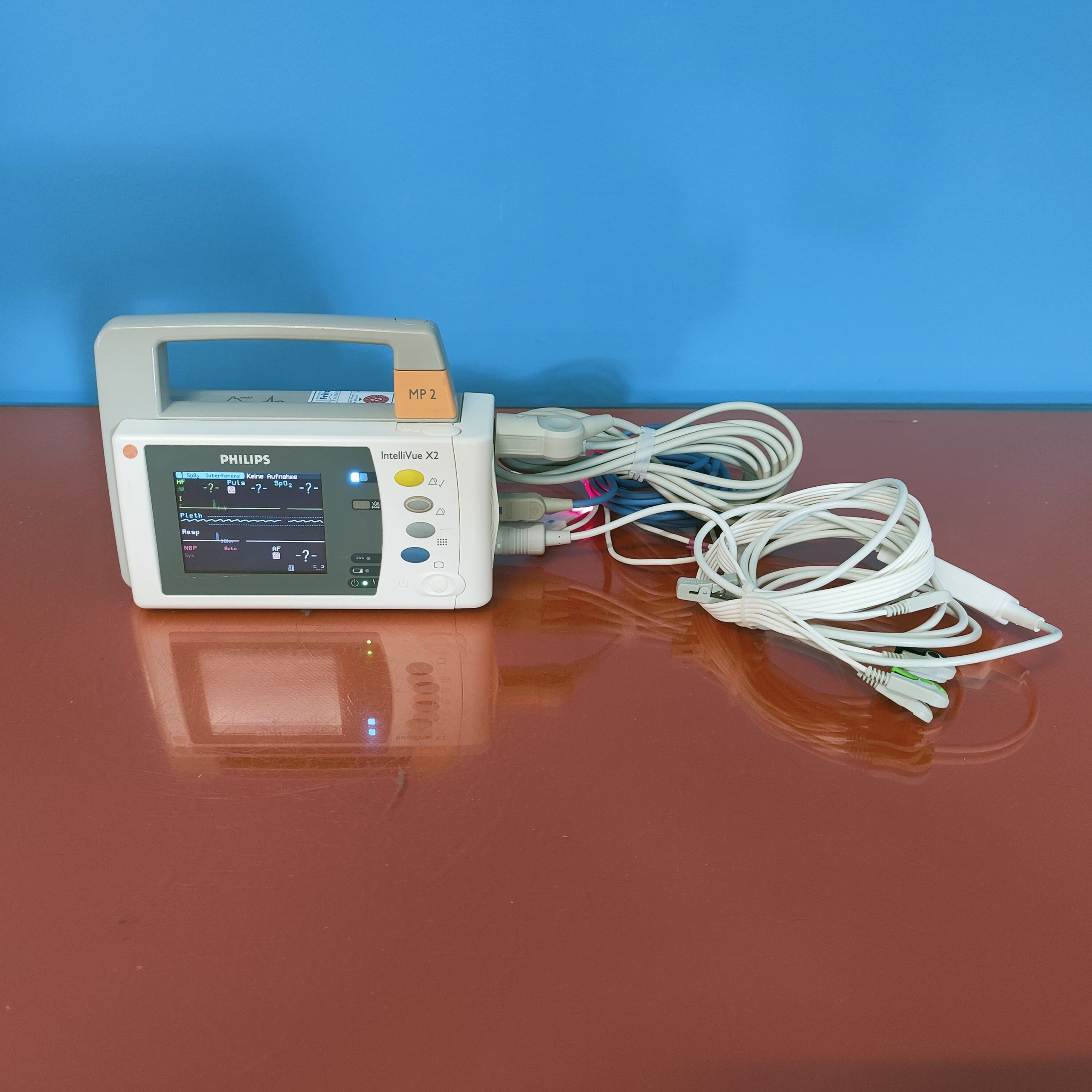 Philips IntelliVue X2 M3002A Patient Monitor Überwachungsmonitor — image 1 of 10