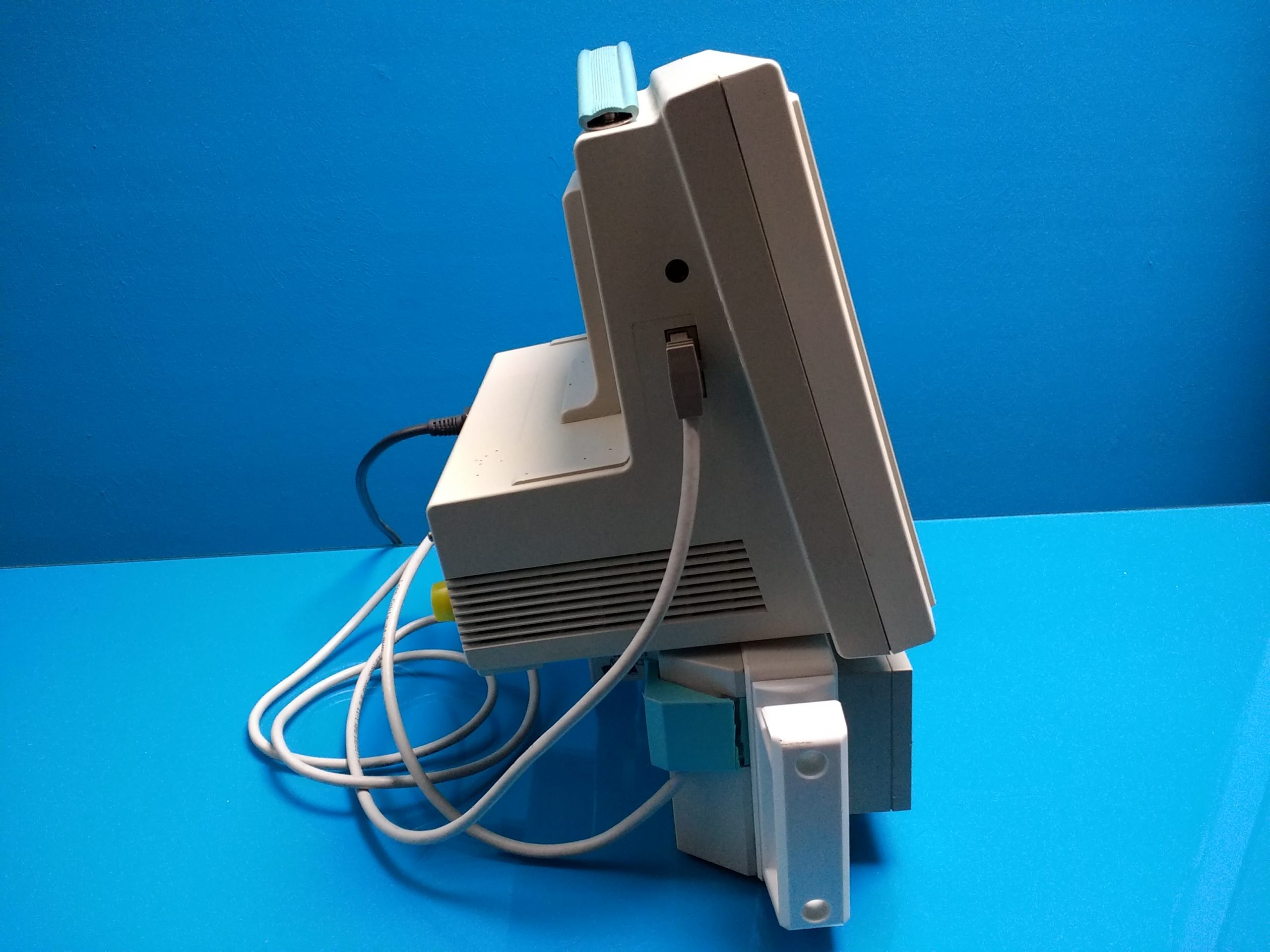 HP / Philips Viridia V24E Patient Monitor thumbnail 4