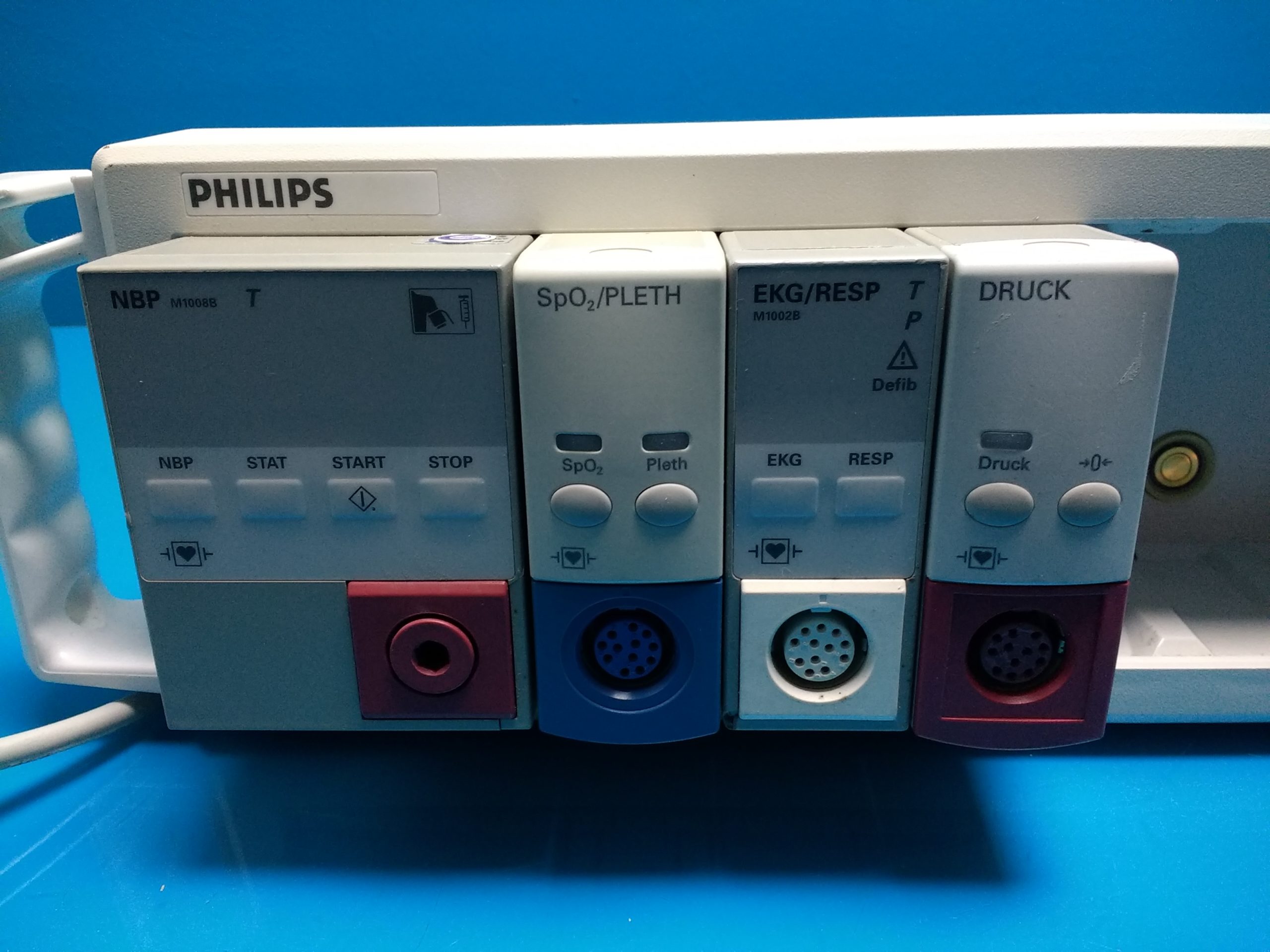 HP / Philips Viridia V24E Patient Monitor thumbnail 8