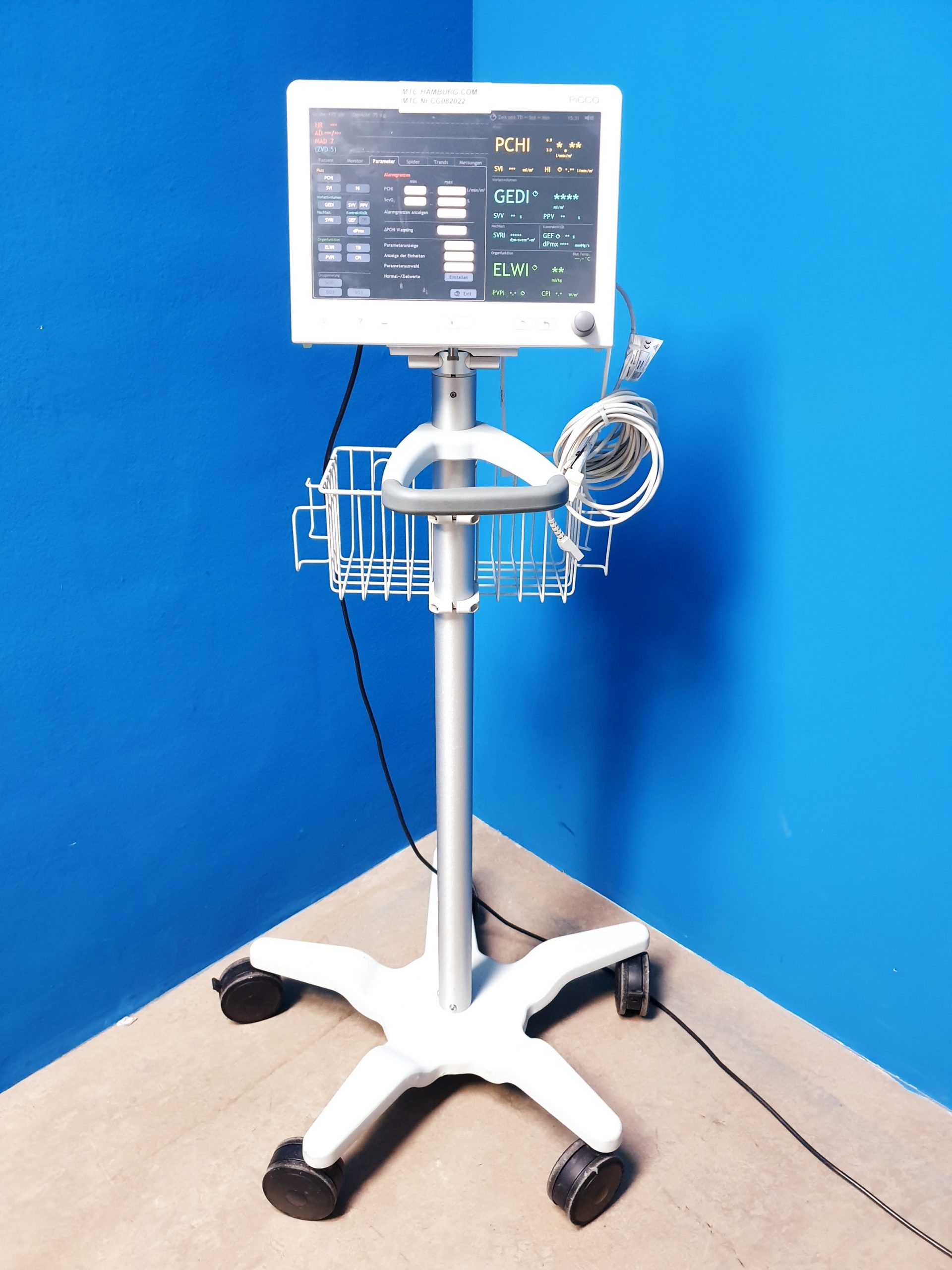 Pulsion Picco2 Picco 2 SW: V3.1.0.8 A Patientenmonitor Überwachungsmonitor Fahrbar – Auf fahrbarem Gestell — image 1 of 5