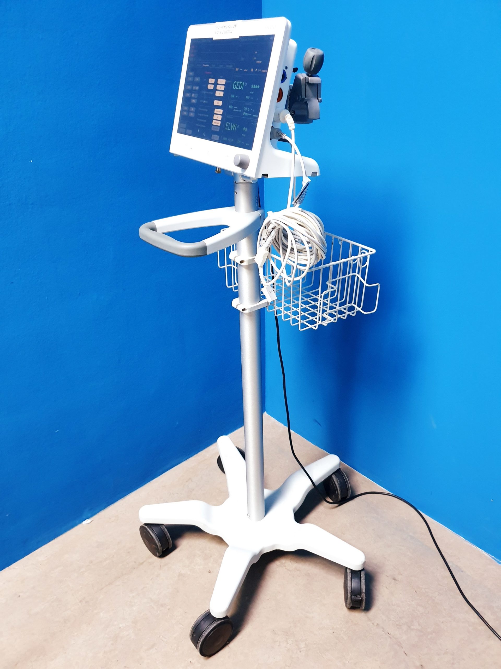 Pulsion Picco2 Picco 2 SW: V3.1.0.8 A Patientenmonitor Überwachungsmonitor Fahrbar – Auf fahrbarem Gestell thumbnail 2
