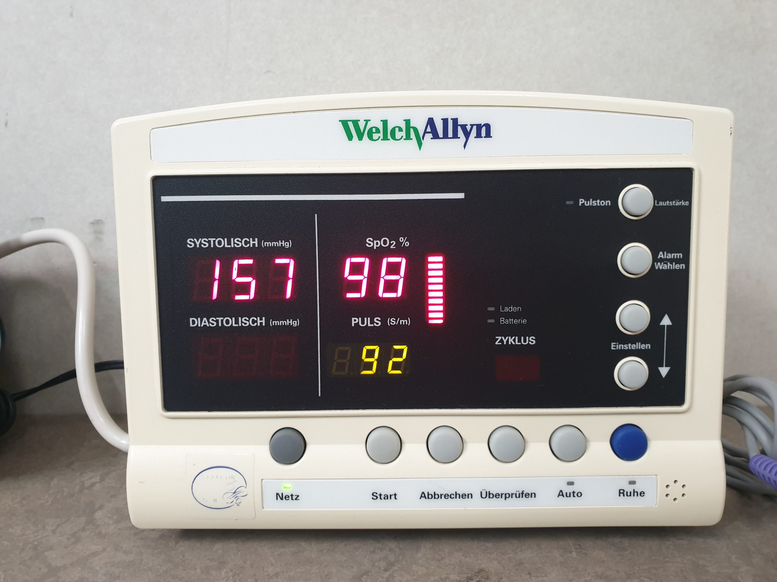 Welch allyn 52000 Series Überwachungsmonitor – Monitoring thumbnail 5