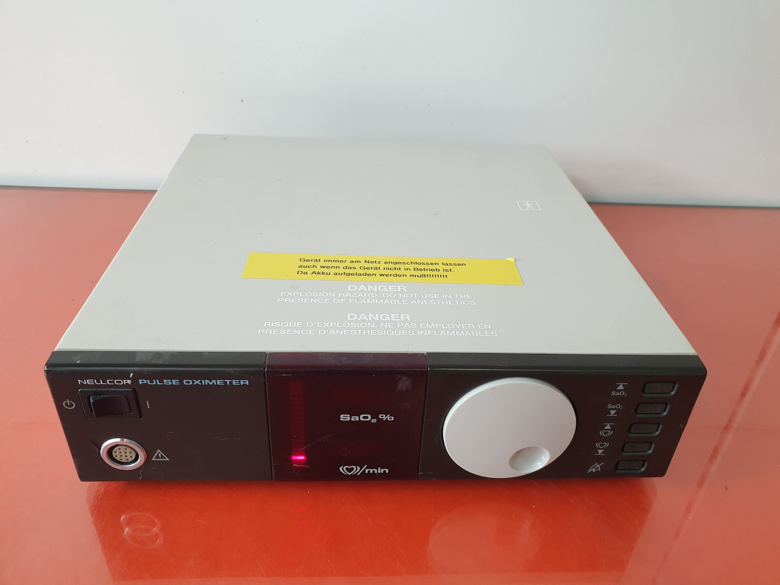 Nellcor N-200 Pulse Oxymeter thumbnail 2