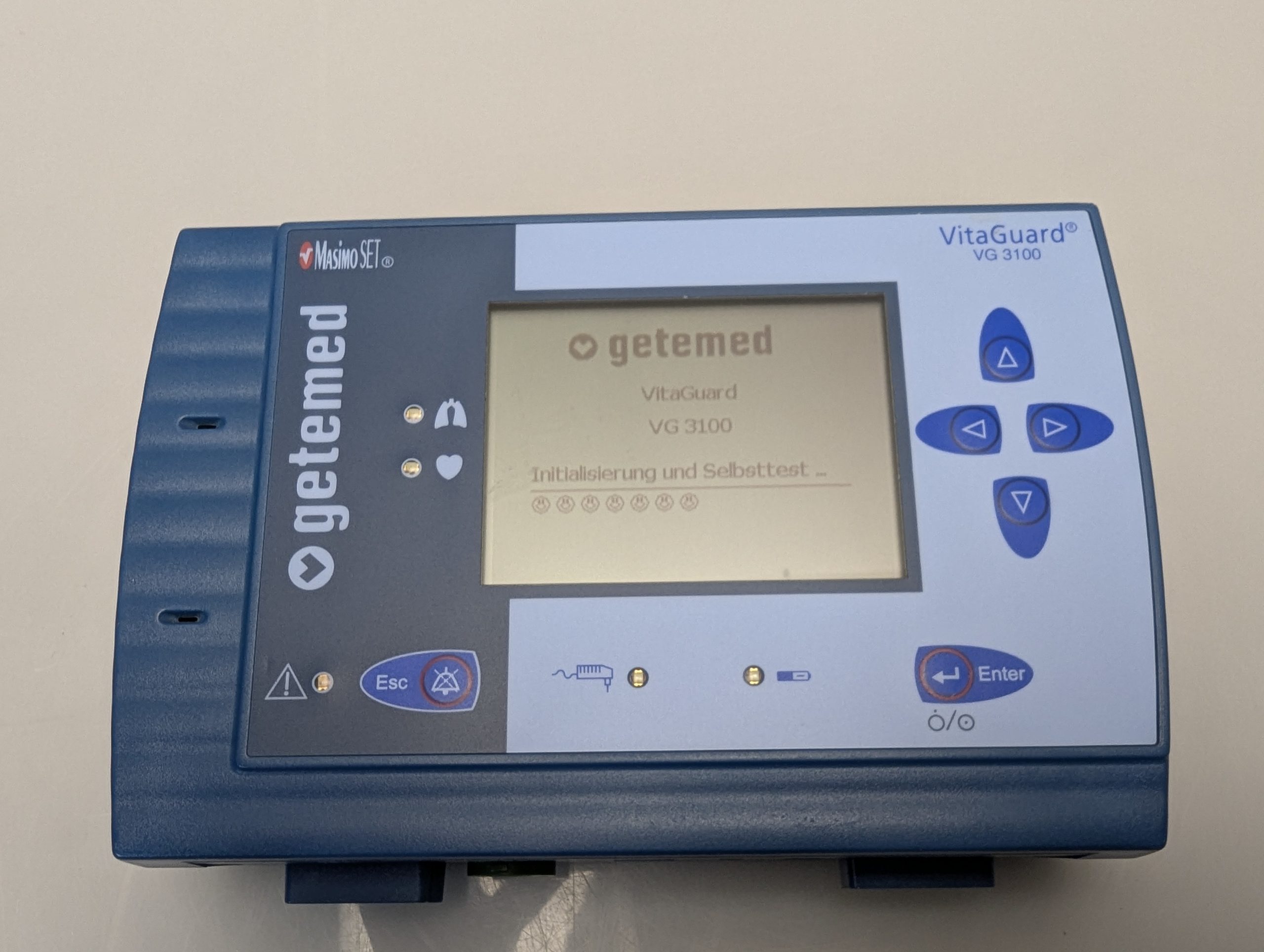 Getemed VitaGuard VG 3100 Patientermonitor Ohne Zubehör — image 1 of 8