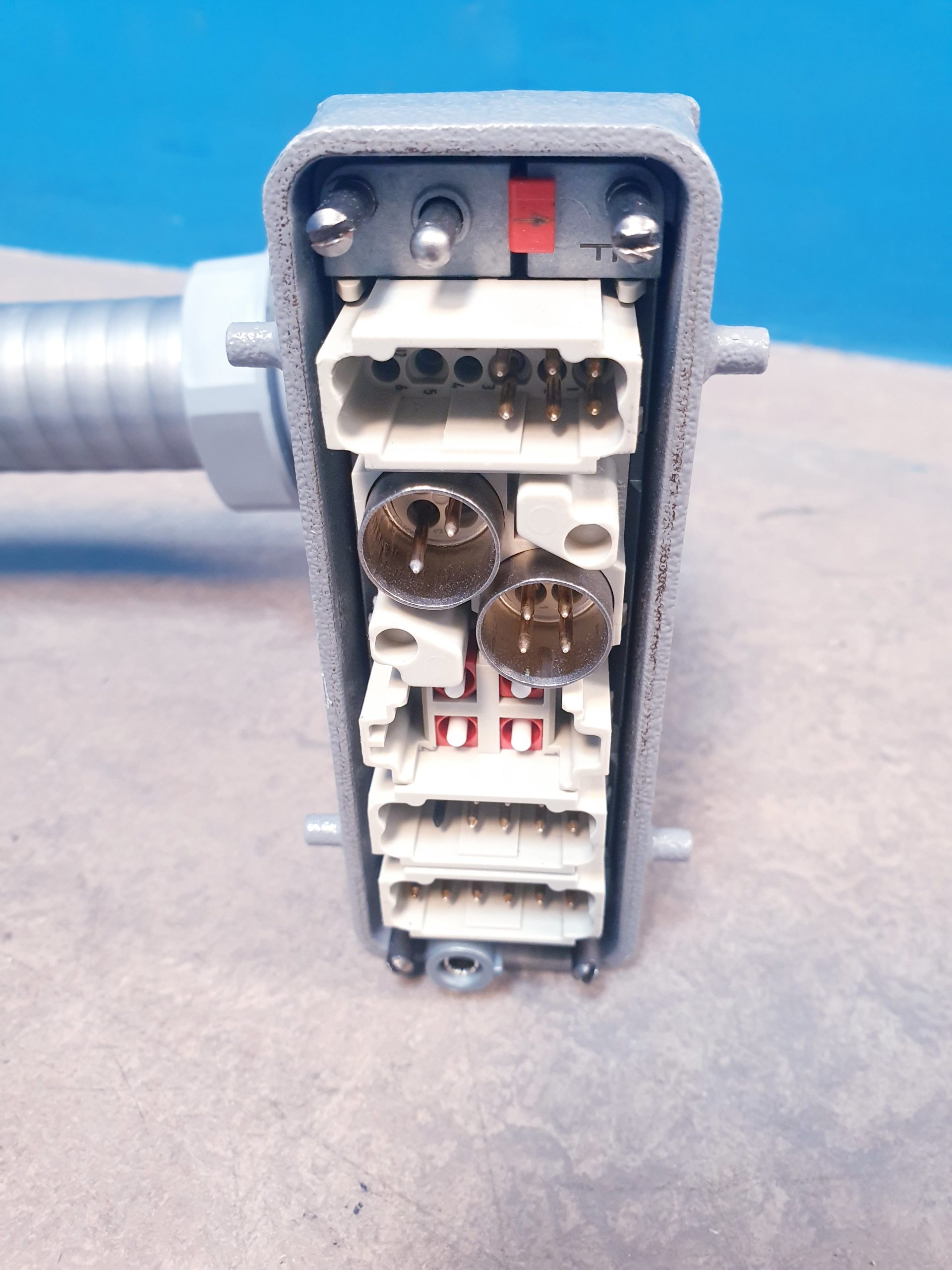 Storz Monitorhalter – Storz mit Kabel thumbnail 9