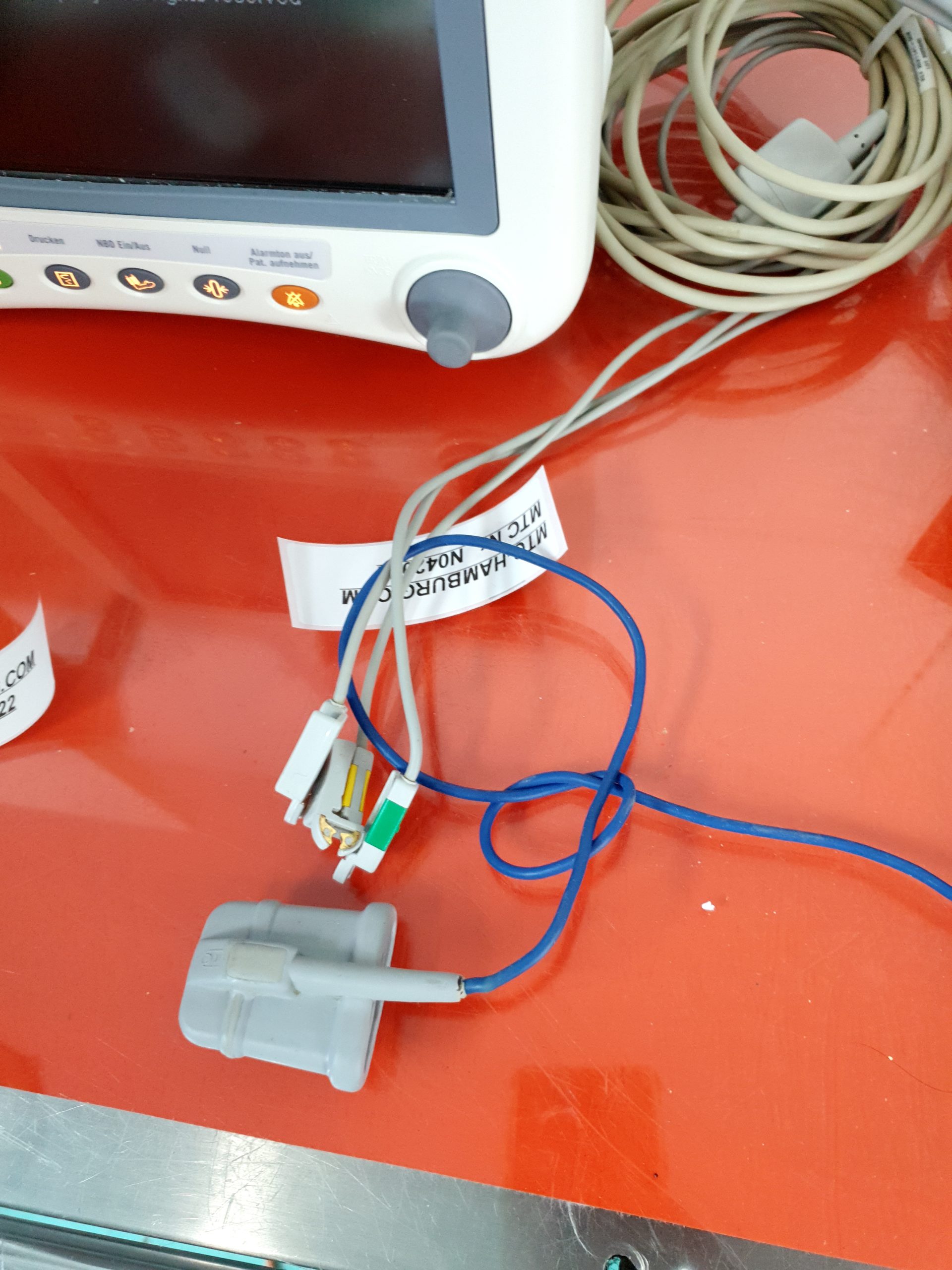 GE Dash 4000 Patientenüberwachungsmonitor // Überwachungsmonitor mit SpO2, NiBp und EKG thumbnail 3