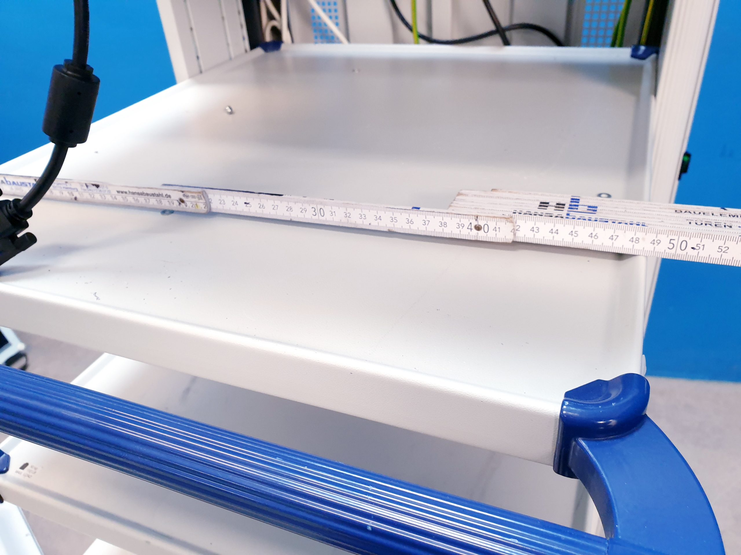 Arthrex Gerätewagen – Rollbar mit Monitorhalter thumbnail 8