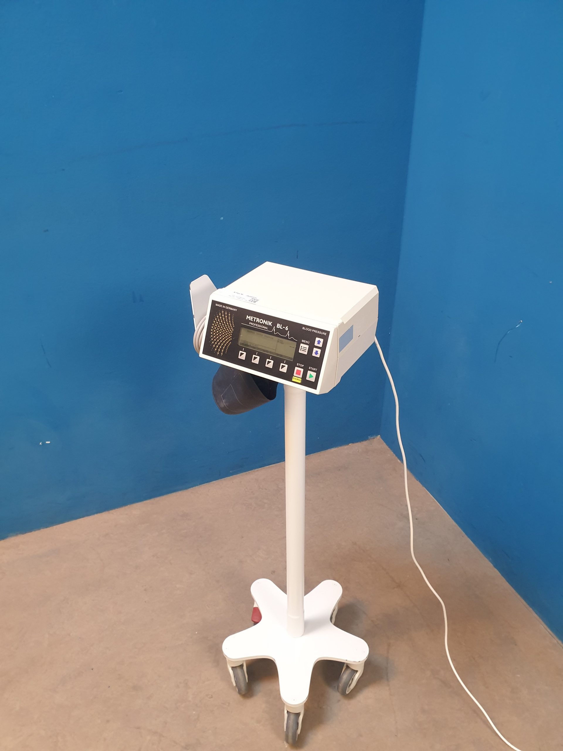 Medtronik Blutdruck-Monitor BL-6 für Ergometrie thumbnail 5