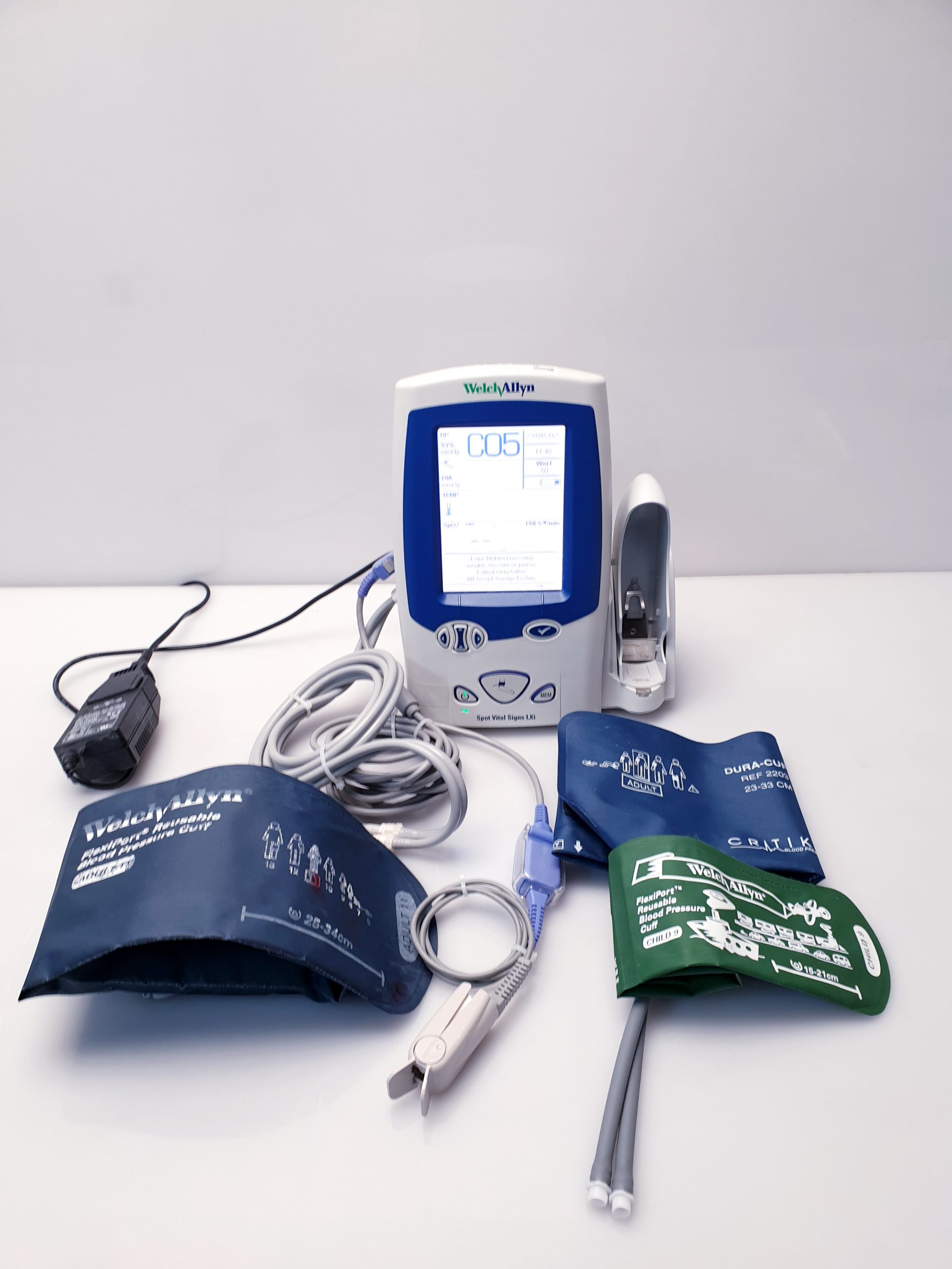 WelchAllyn Spot Vital Signs LXi 45NEO Überwachungsmonitor SpO2 -NiBp — image 1 of 13