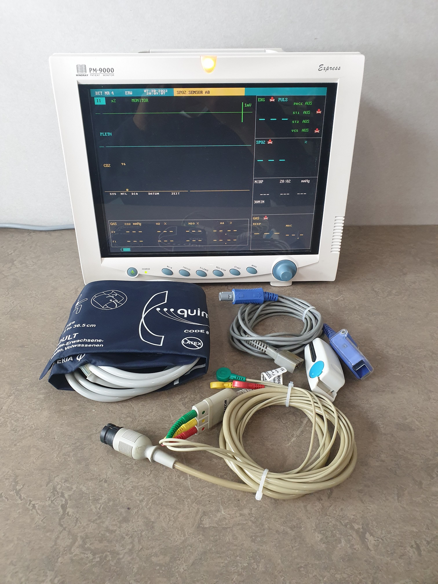 Mindray PM-9000 Express Patientenmonitor mit Zubehör thumbnail 3