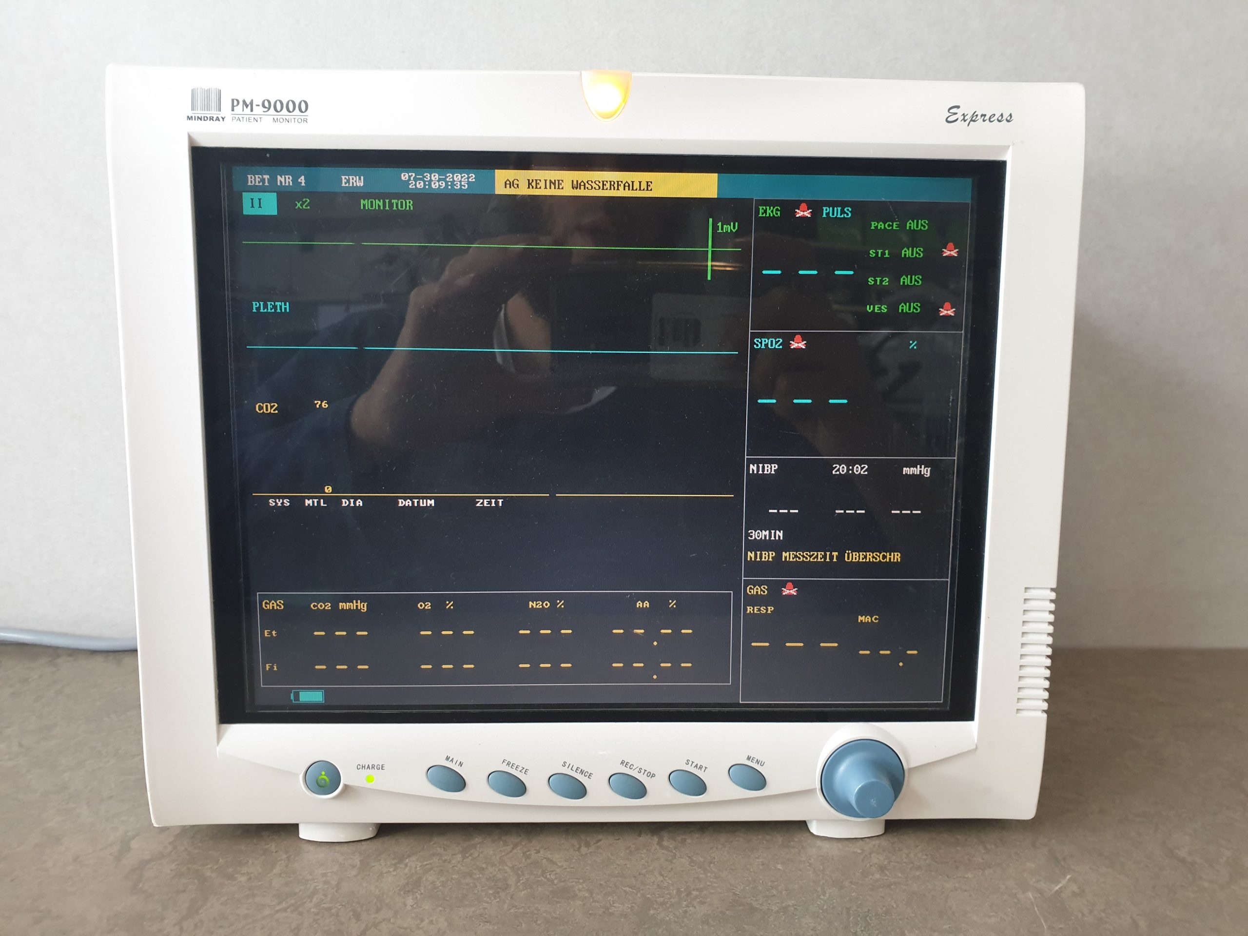 Mindray PM-9000 Express Patientenmonitor mit Zubehör thumbnail 6
