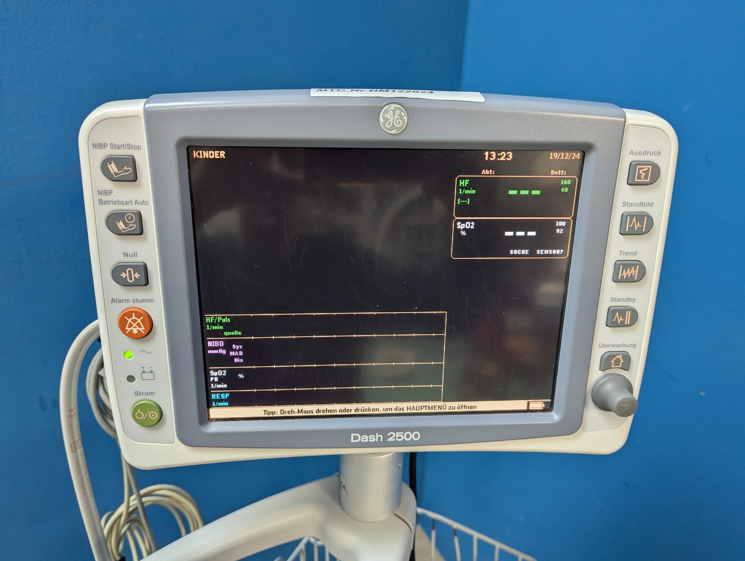 GE Dash 2500 Patienten Monitor-Überwachungsmonitor mit Fahrgestell thumbnail 3