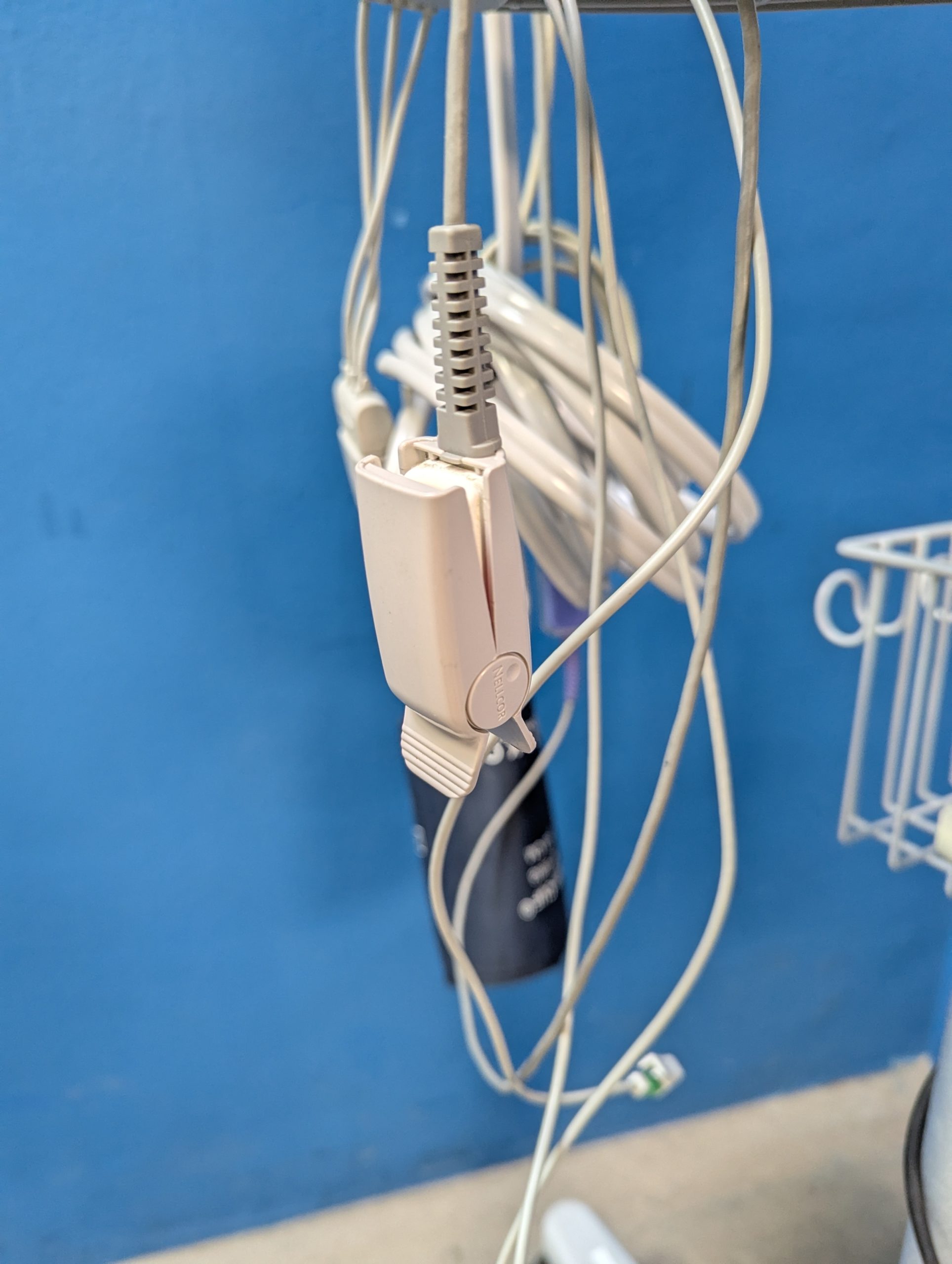 GE Dash 2500 Patienten Monitor-Überwachungsmonitor mit Fahrgestell thumbnail 6