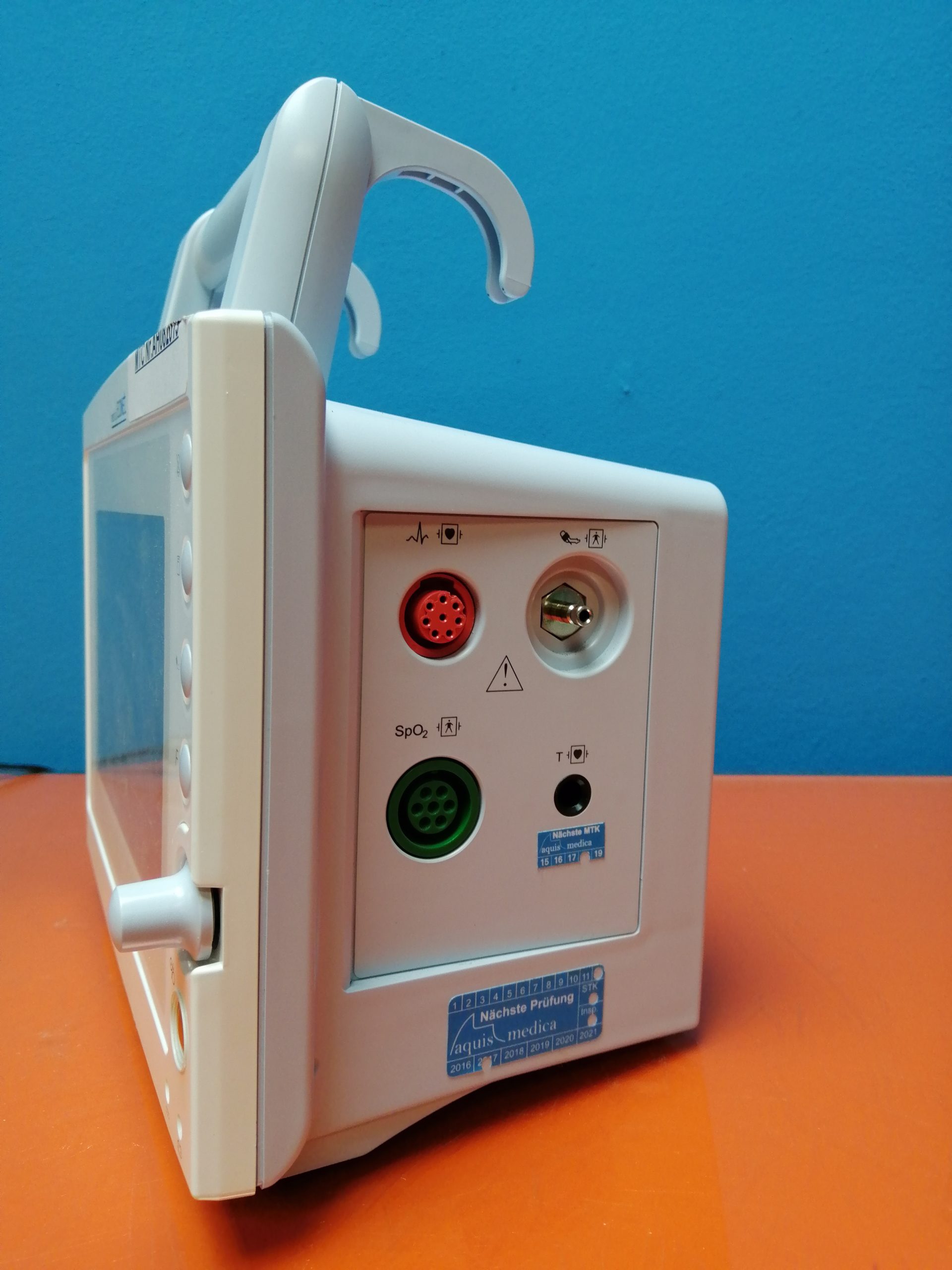 medical ECONET Compact 5 Tragbarer Patientenmonitor / Überwachungsmonitor mit Zubehör thumbnail 4