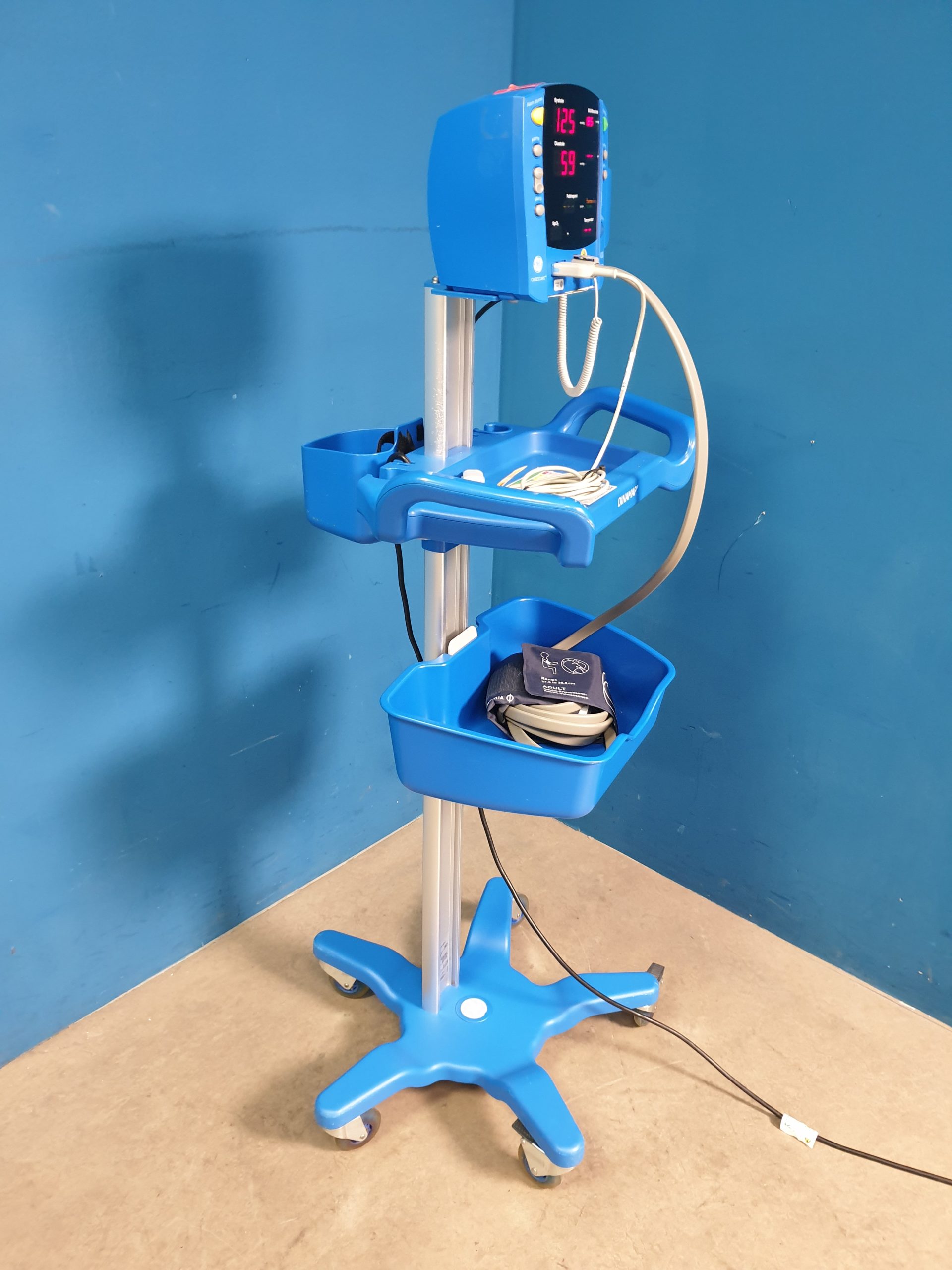 GE Carescape V100 Patientenmonitor – Überwachungsmonitor thumbnail 3