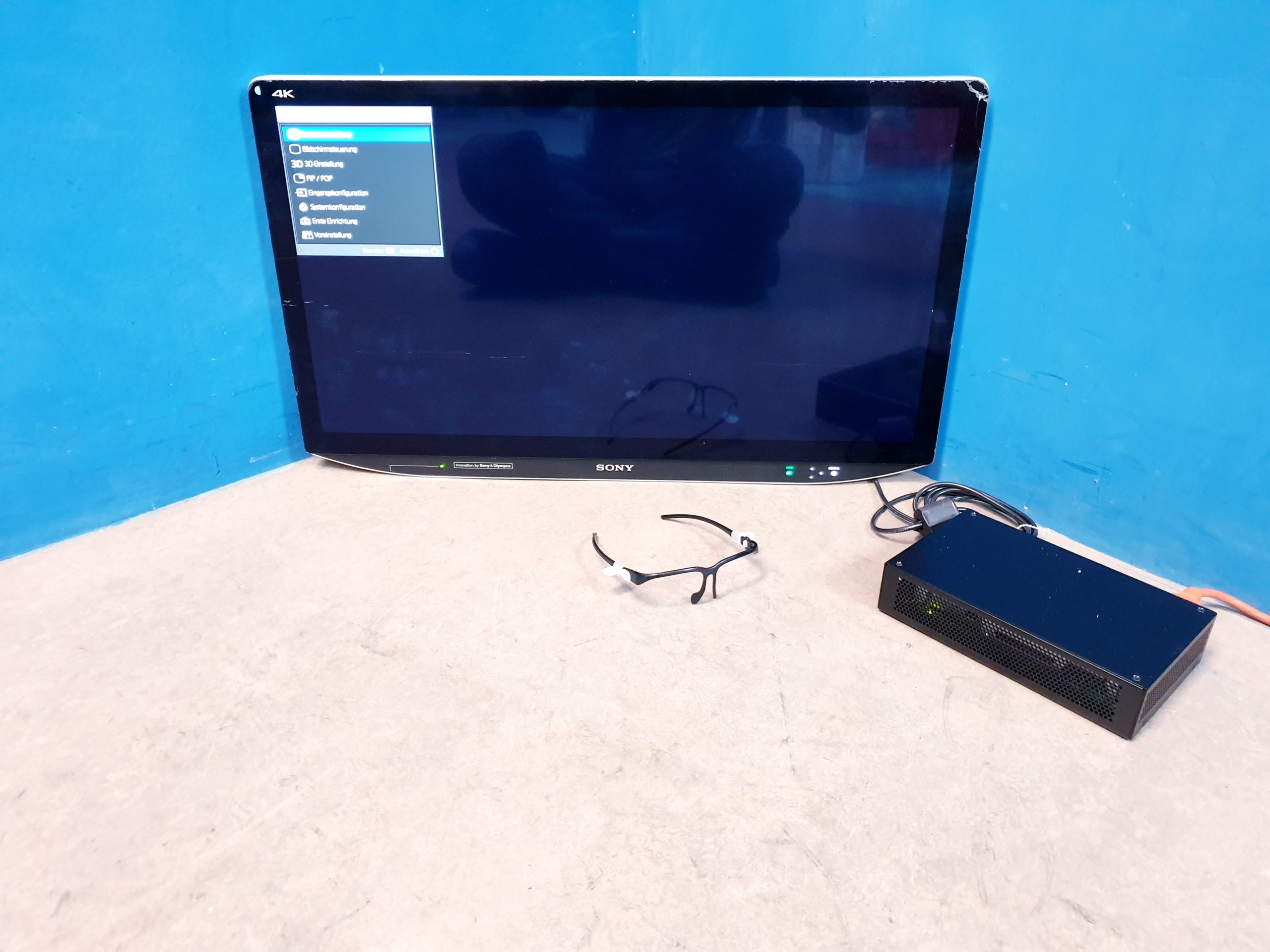 Sony LMD-X310ST 31-inch 4K LCD Medical Monitor thumbnail 3
