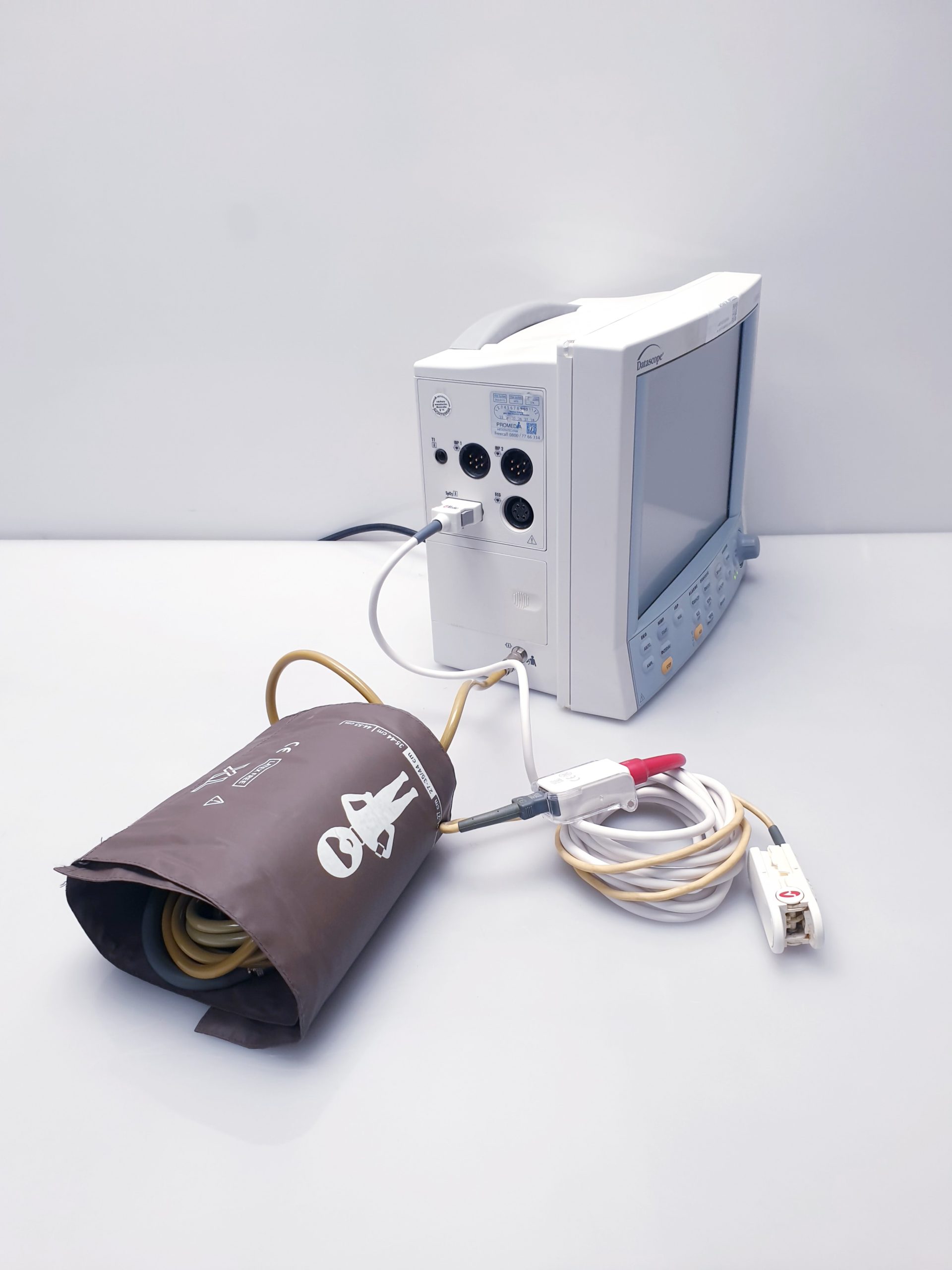 Datascope Passport 2 Monitor, Patientenmonitor – Überwachungsmonitor — image 1 of 8