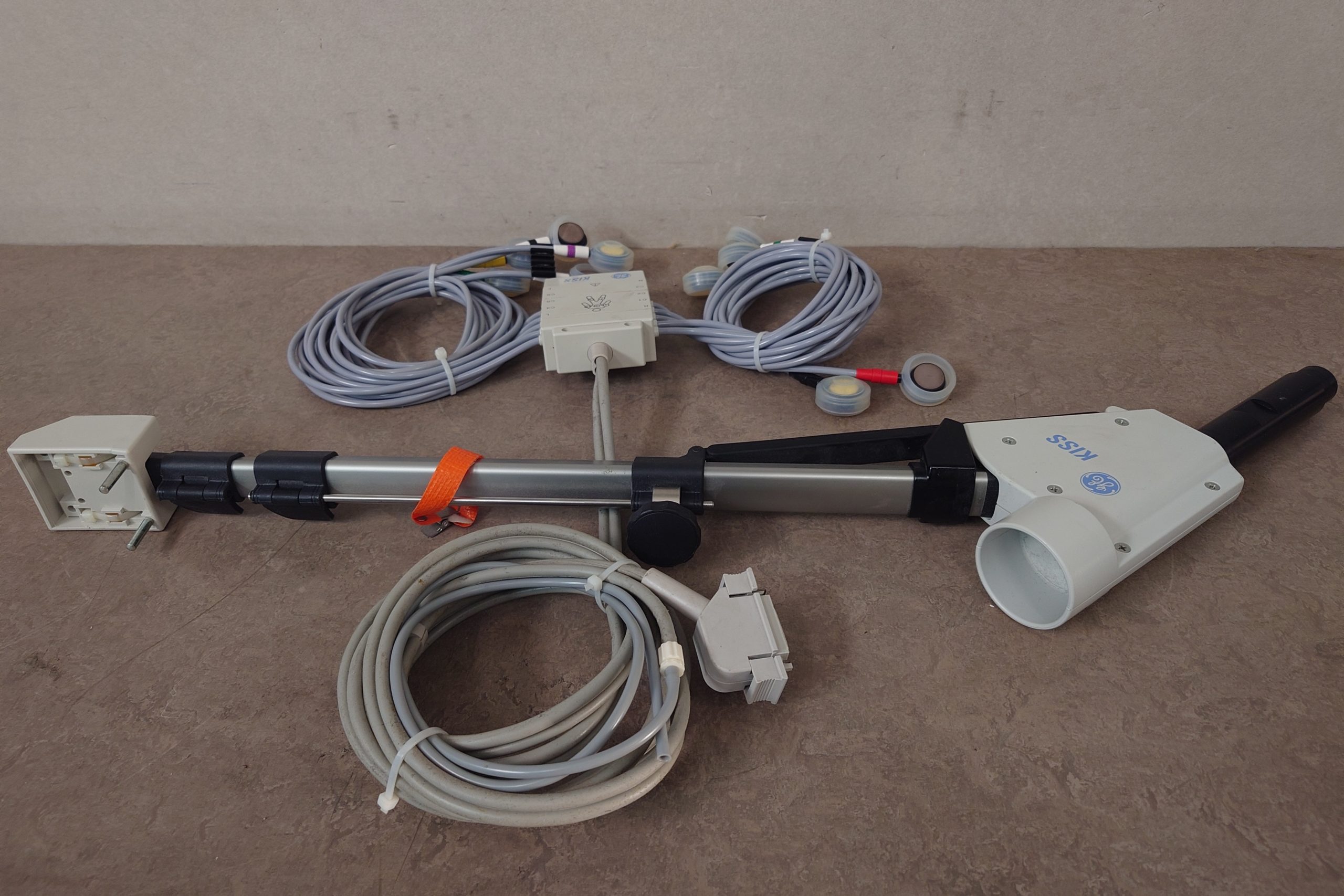 GE Kiss 10 + Jaeger MS-CPX SBx/CPX Modul + Tragearm — image 1 of 9