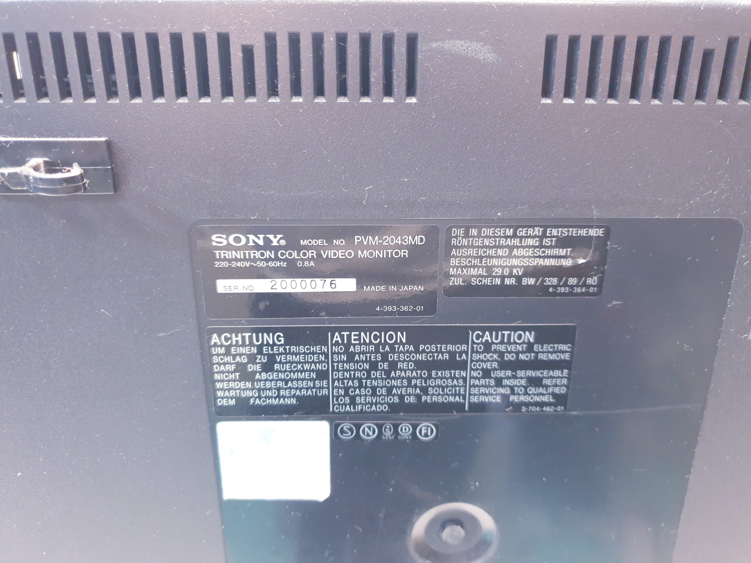 Sony Trinitron PVM-2043MD 20-Zoll-CRT-Monitor thumbnail 14