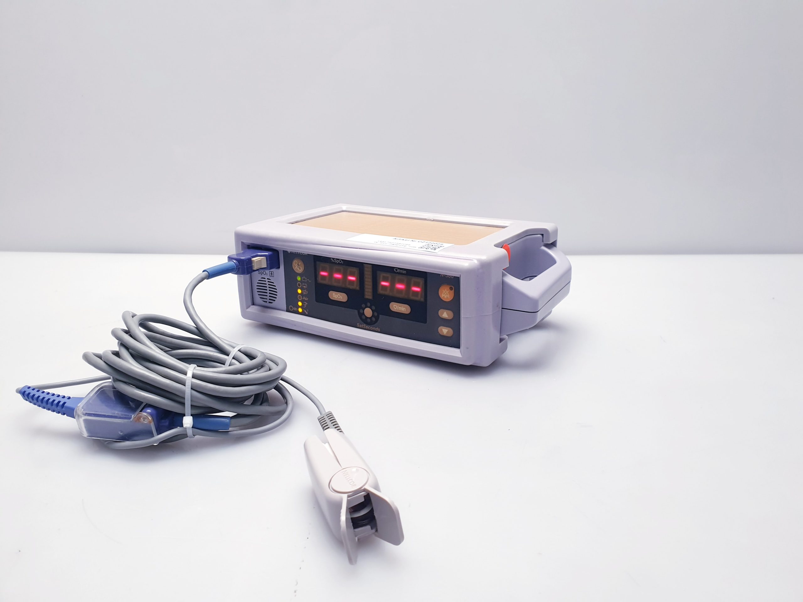 Nellcor N-560 Pulsoximeter 100-240 V 5060 Hz — image 1 of 8